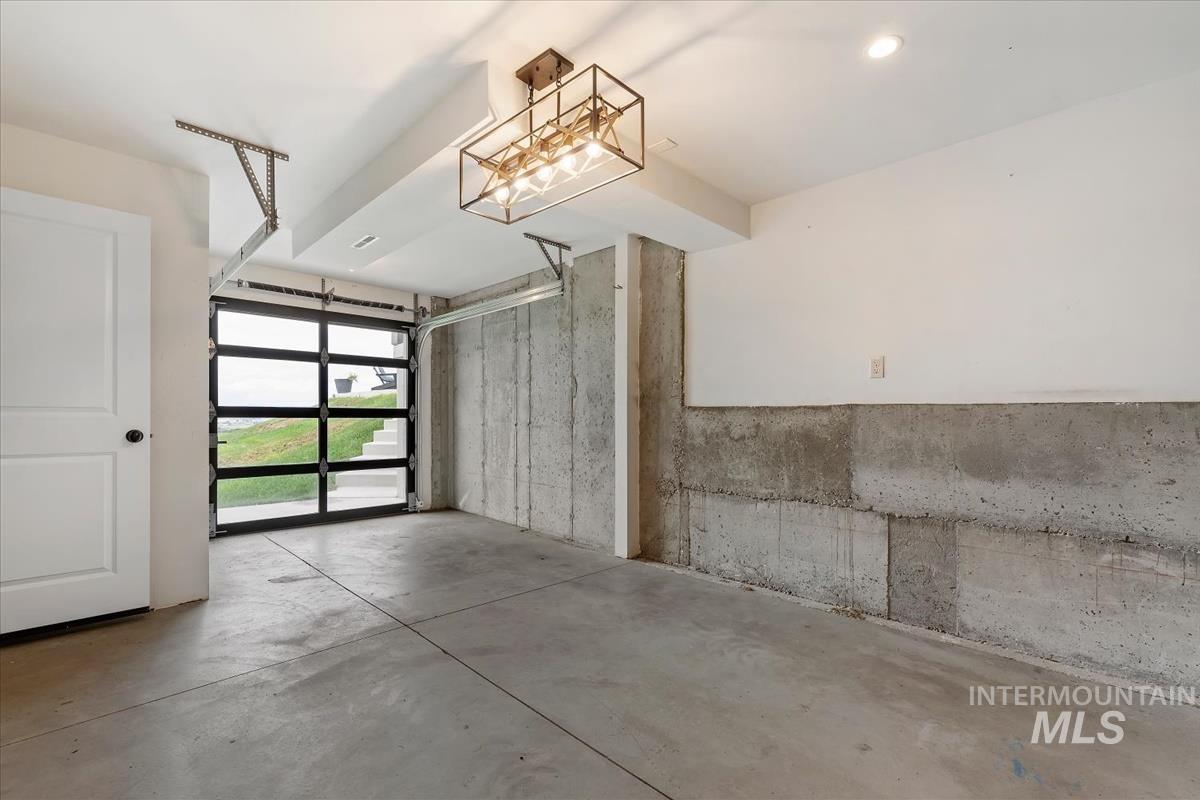 11223 West River Road Property Photo 33