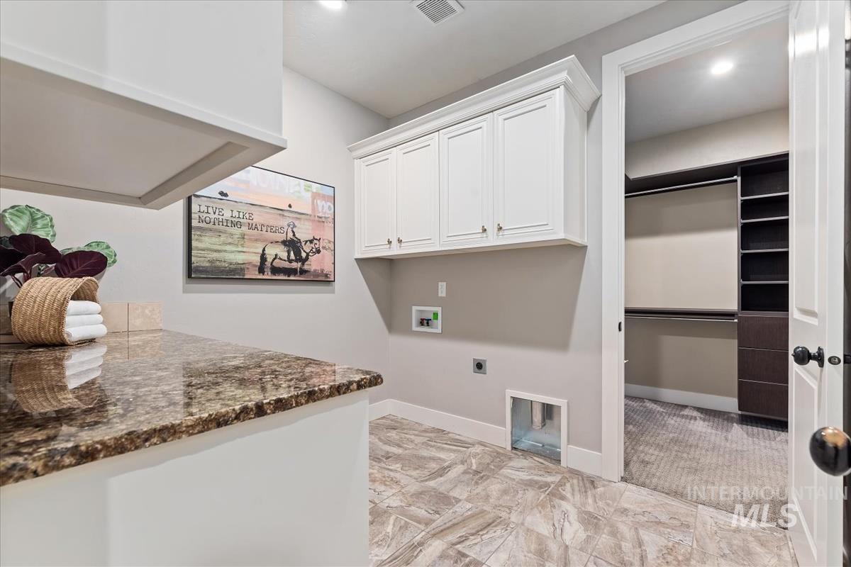 11223 West River Road Property Photo 35