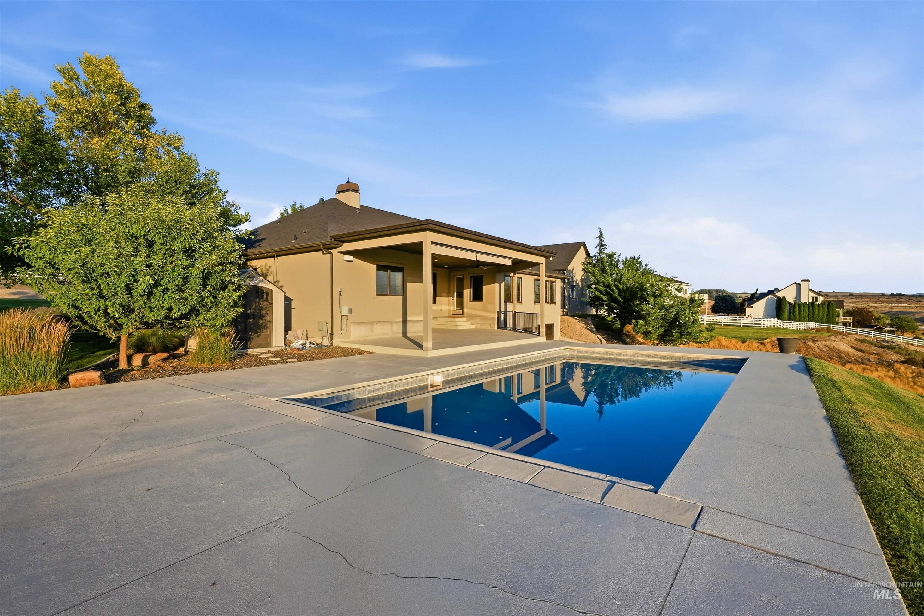 11223 West River Road Property Photo 40