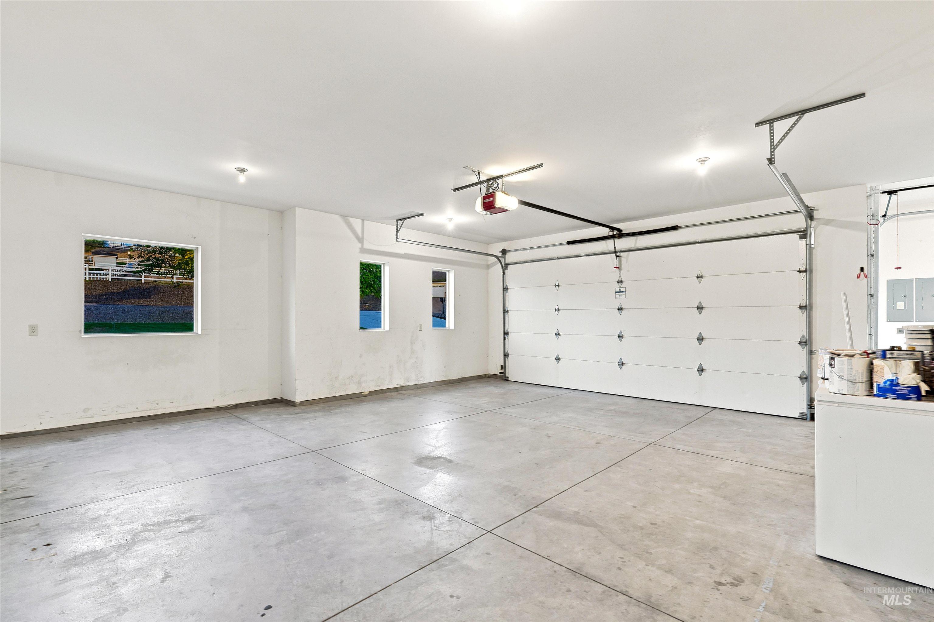 11223 West River Road Property Photo 49