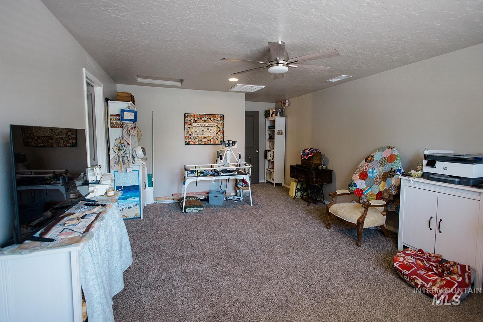 865 Se Hamilton Road Property Photo 37