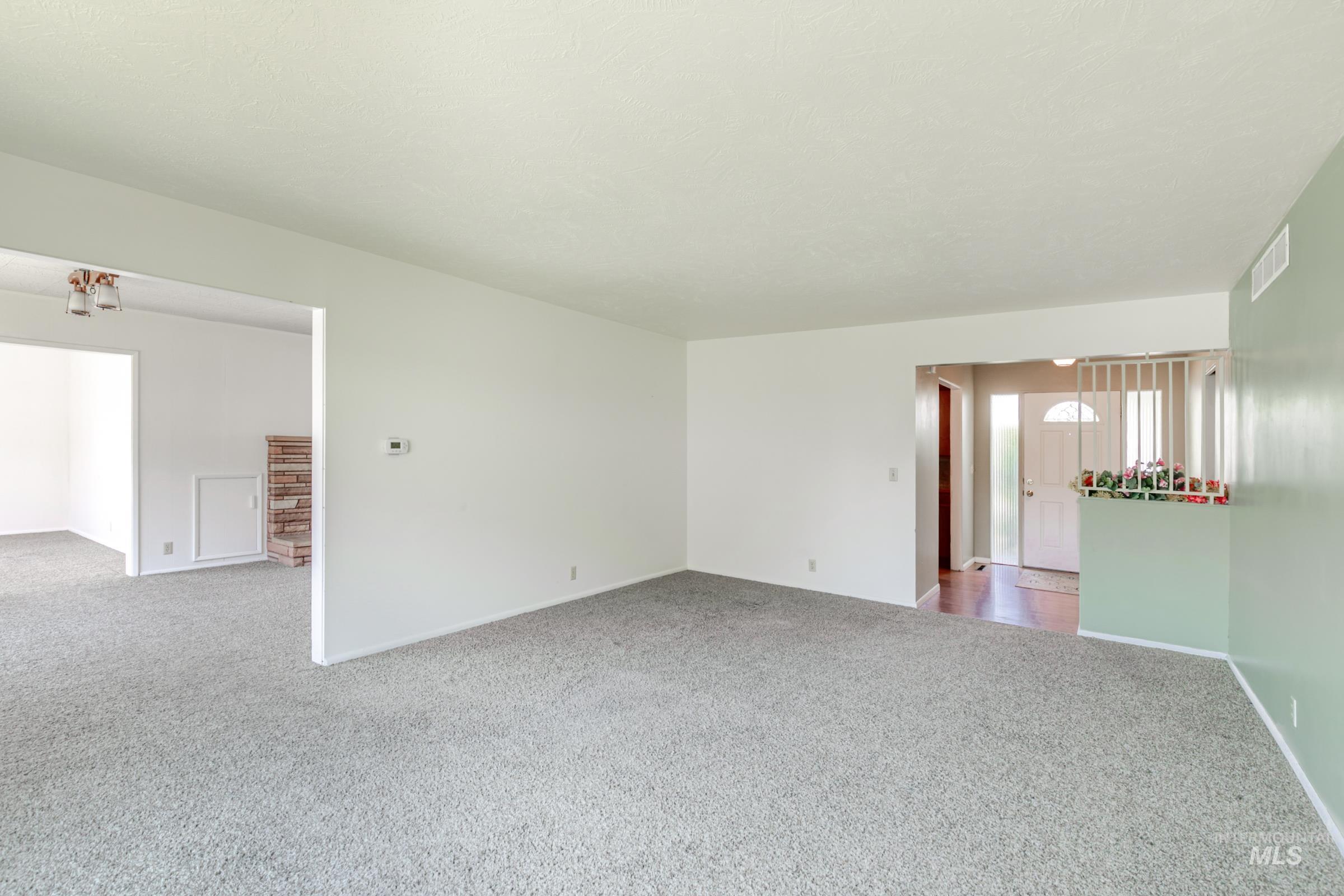 2202 Ellis Ave Property Photo 5