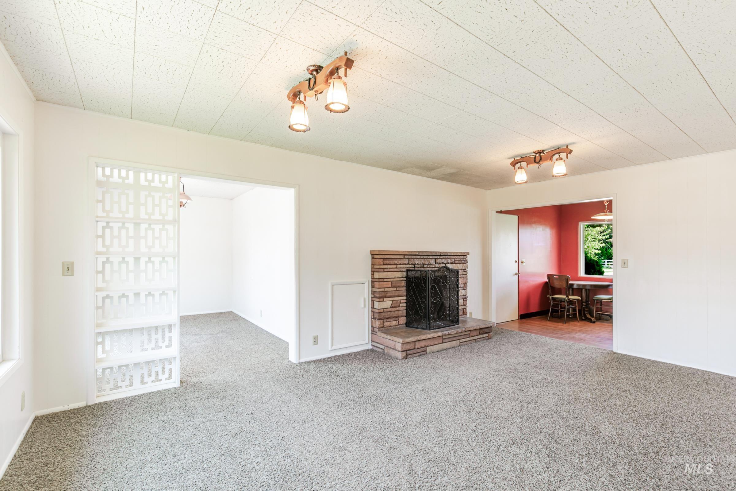 2202 Ellis Ave Property Photo 6