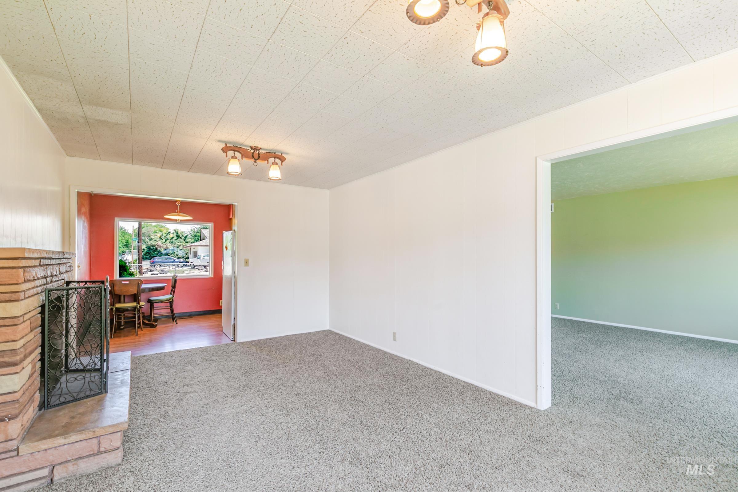 2202 Ellis Ave Property Photo 9