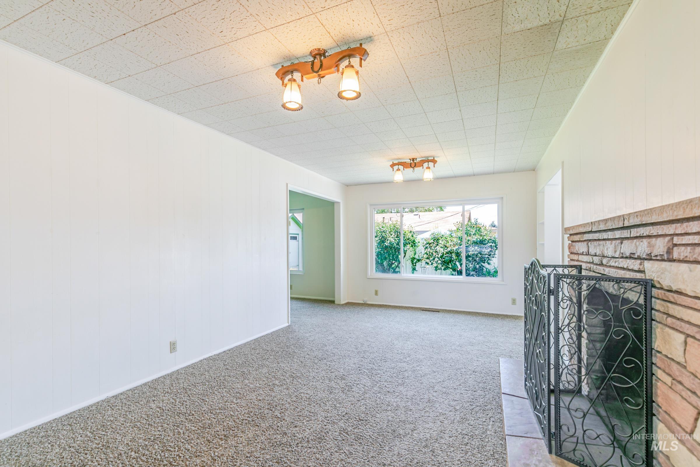 2202 Ellis Ave Property Photo 10