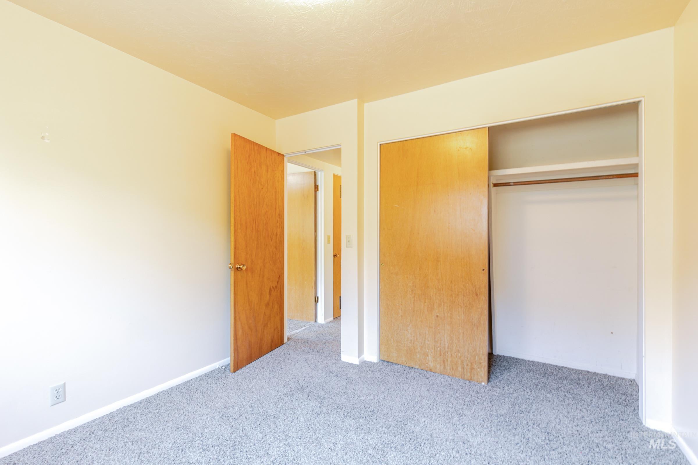 2202 Ellis Ave Property Photo 15