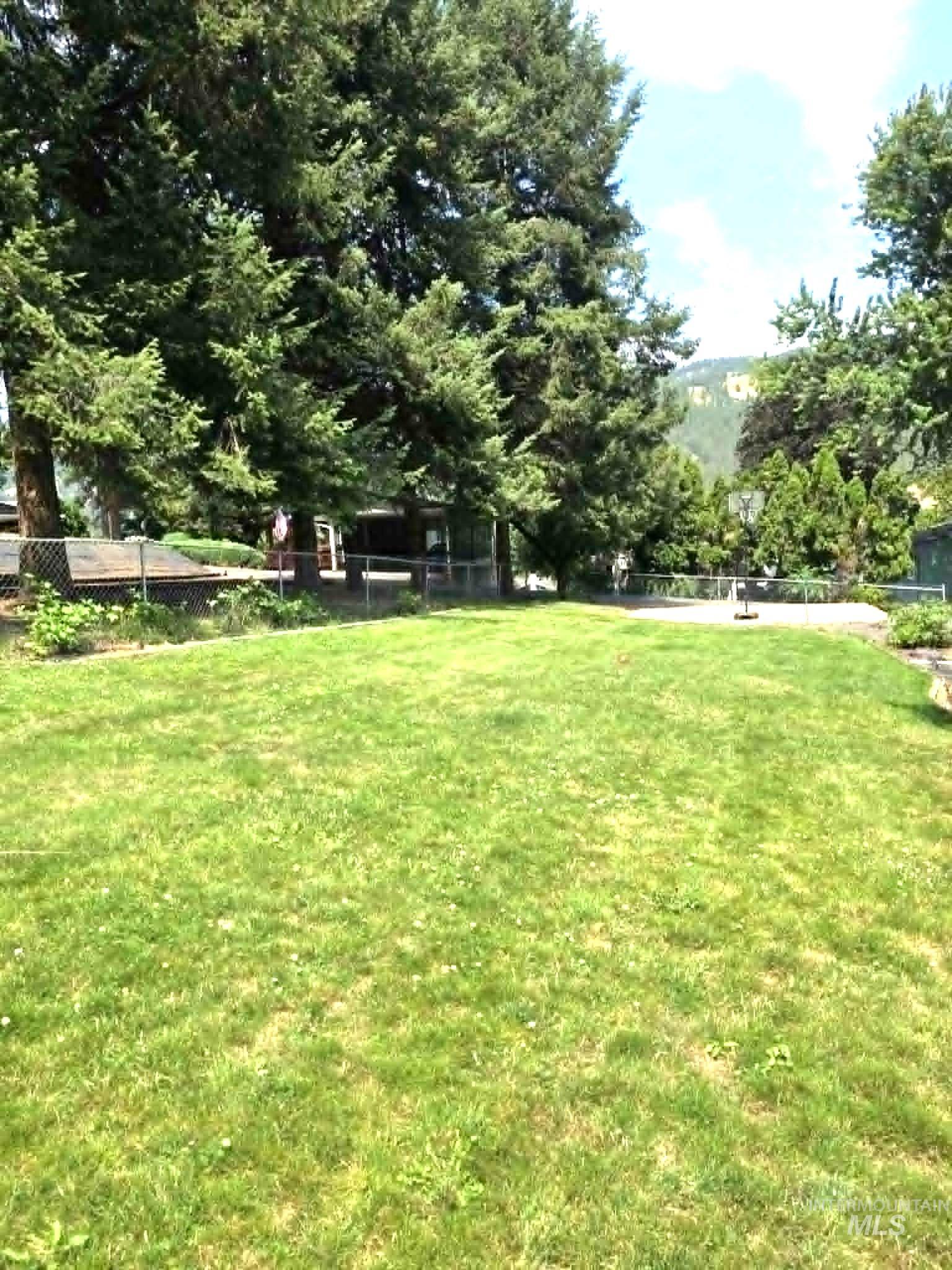 501 138th Street Property Photo 22