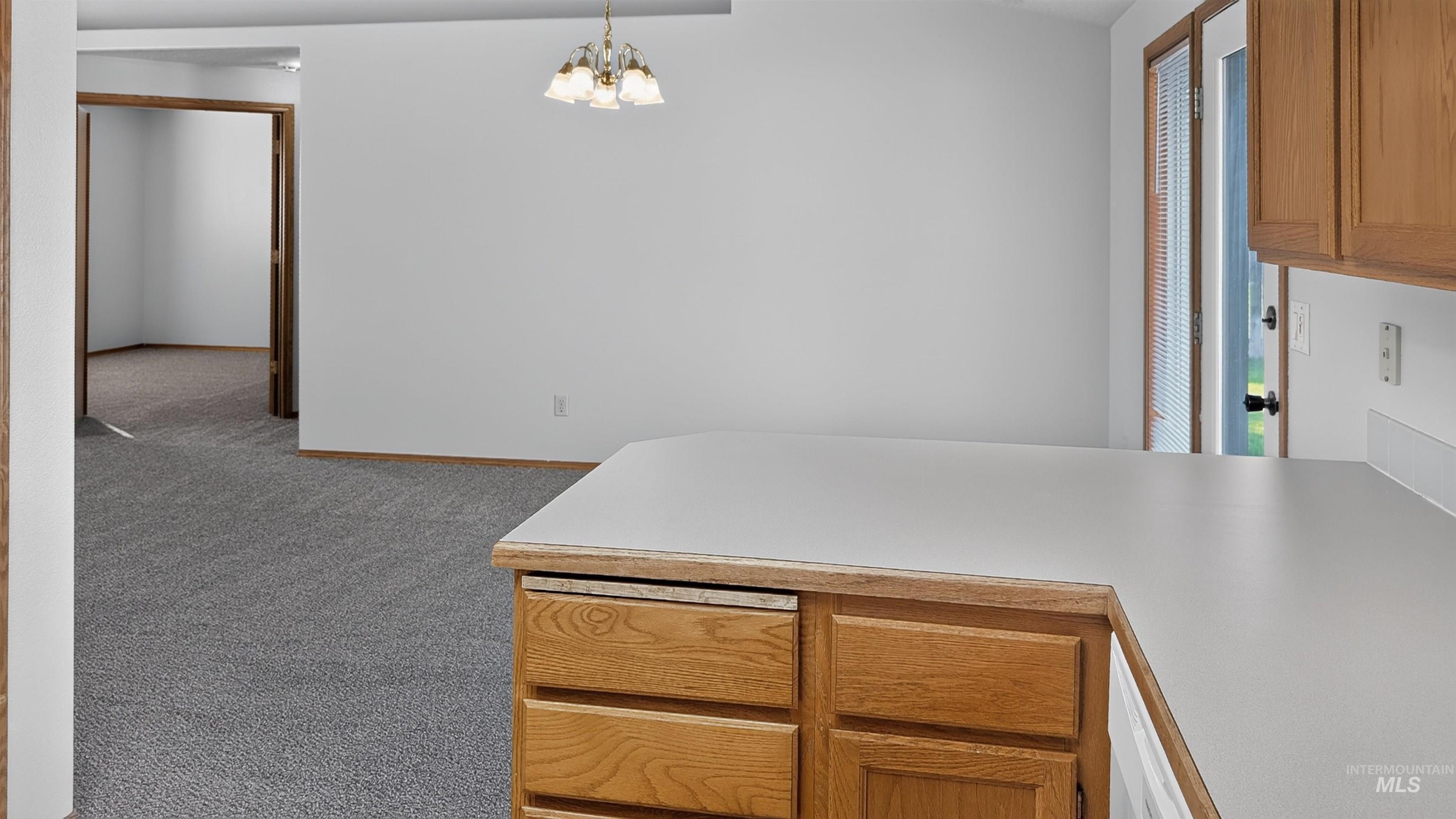 3698 S Peoria Way Property Photo 12