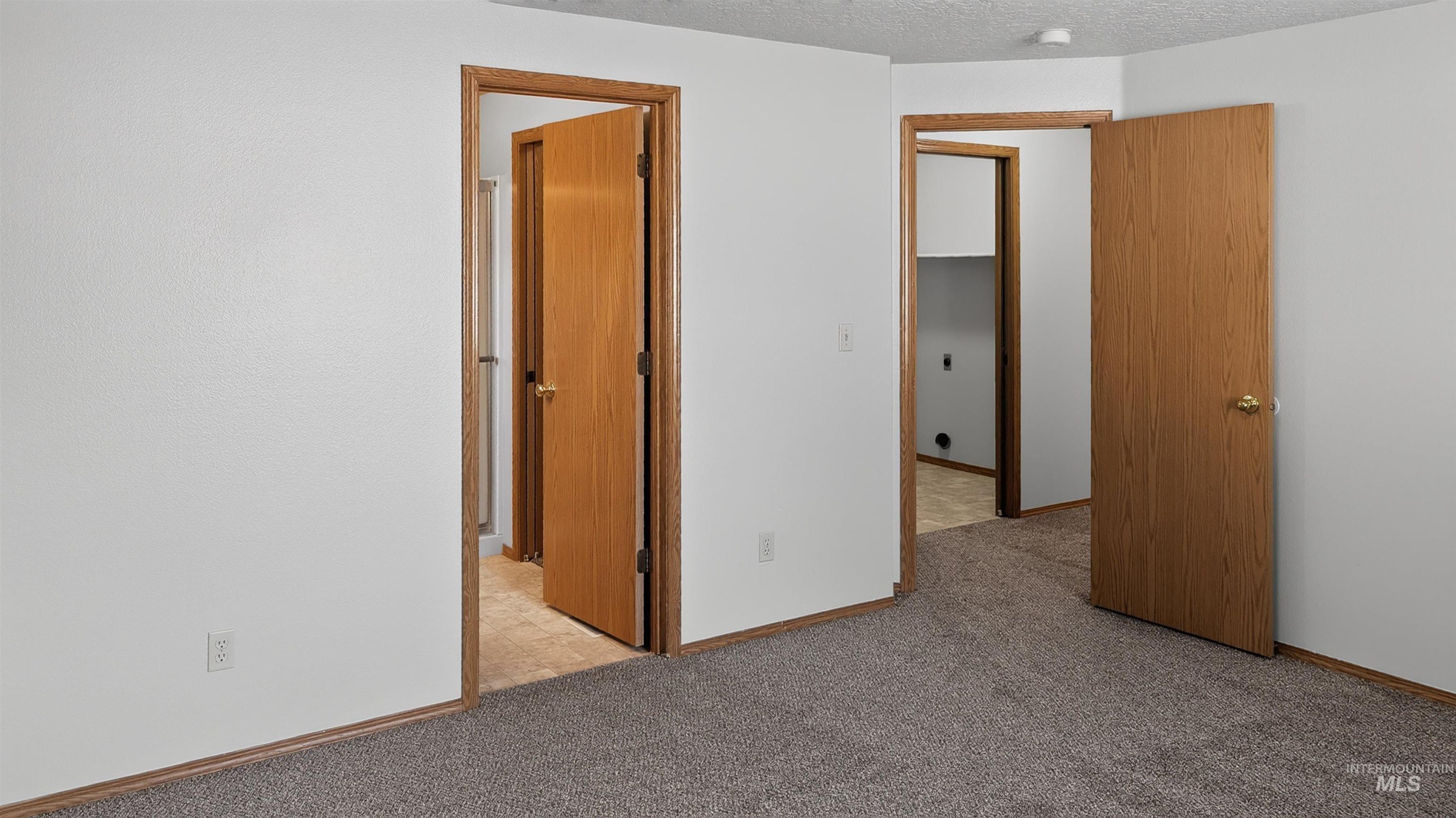 3698 S Peoria Way Property Photo 18
