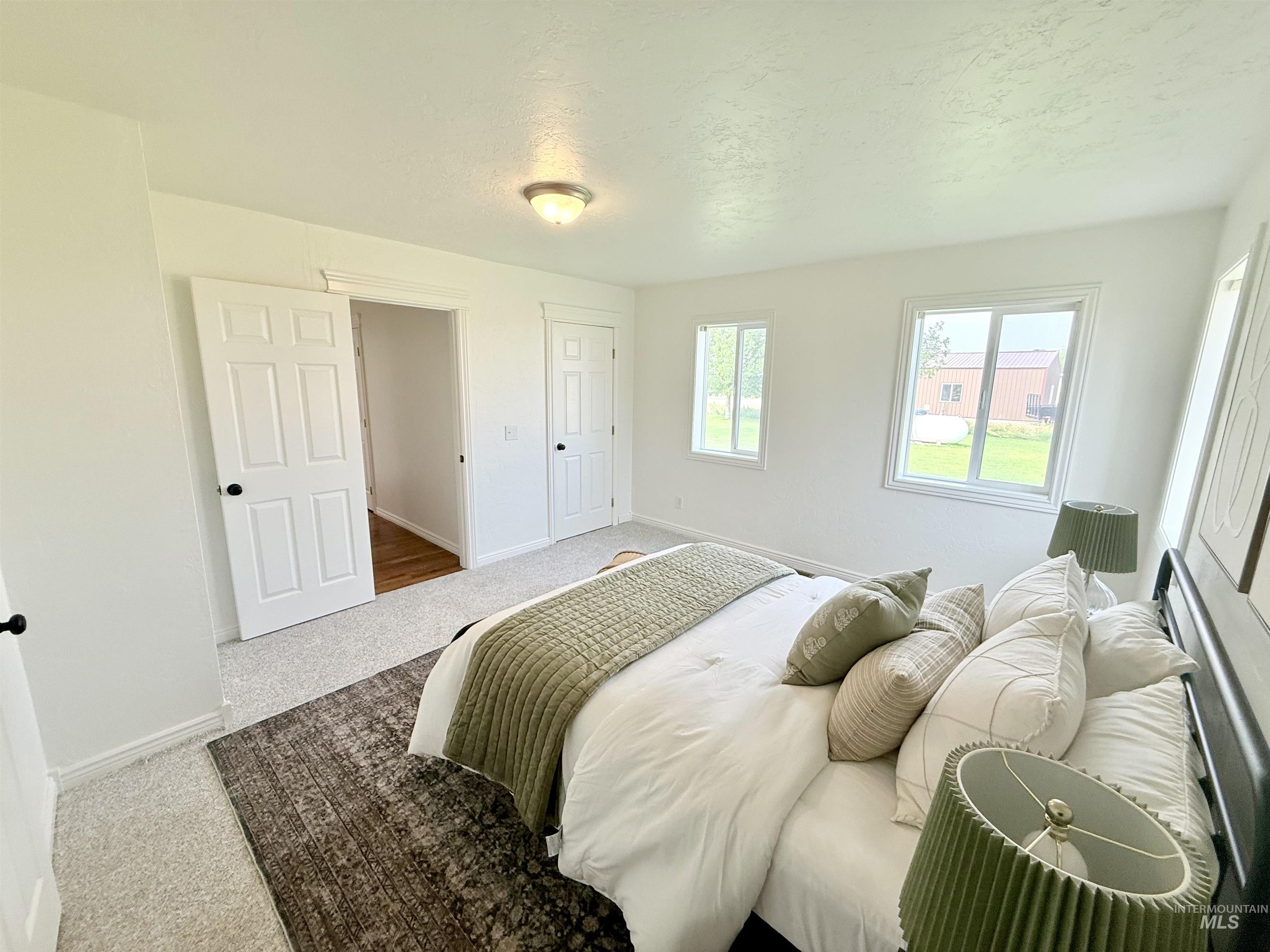 1240 E 600 N Property Photo 14