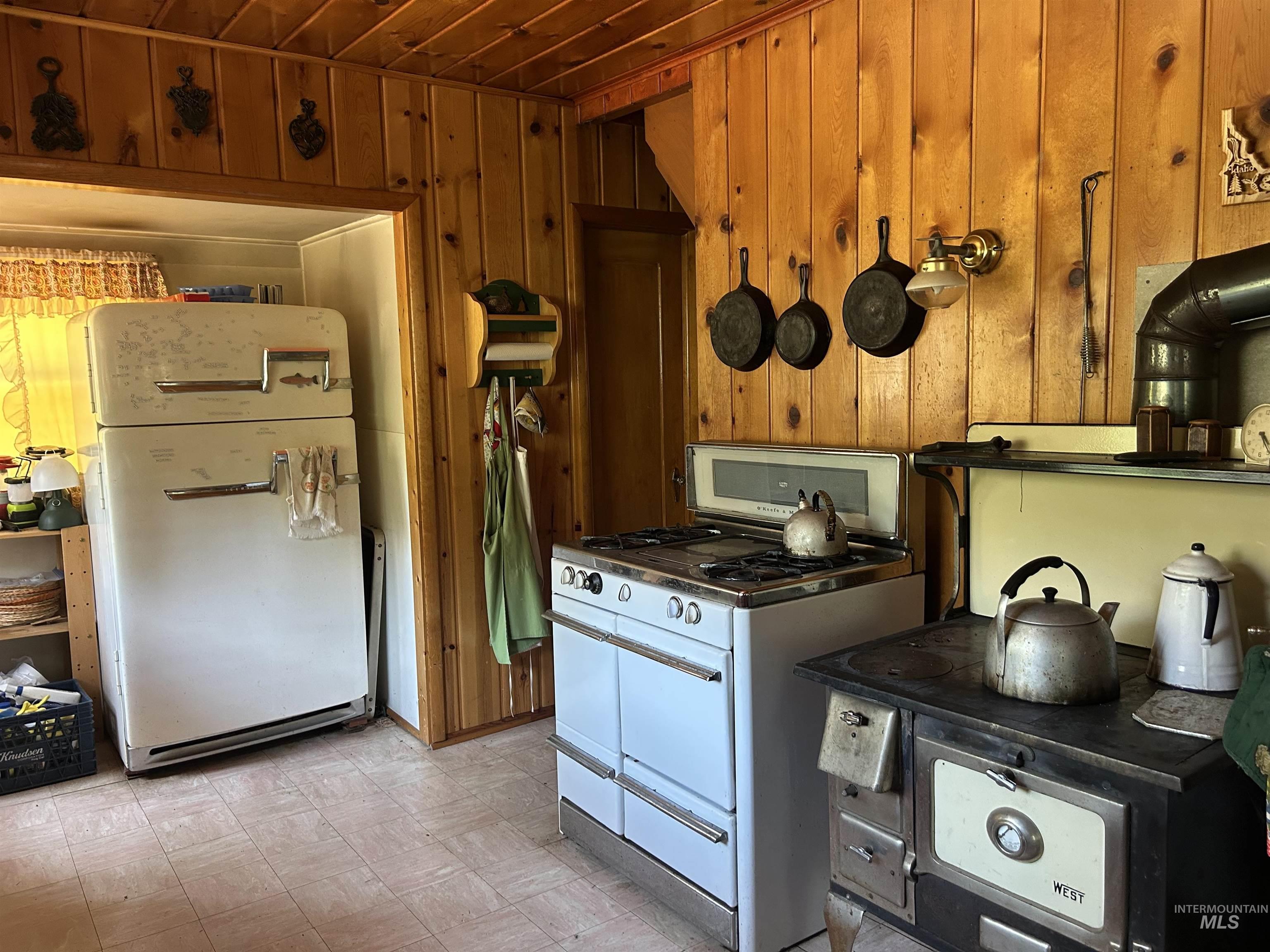 44 Long Creek Rd Property Photo 14