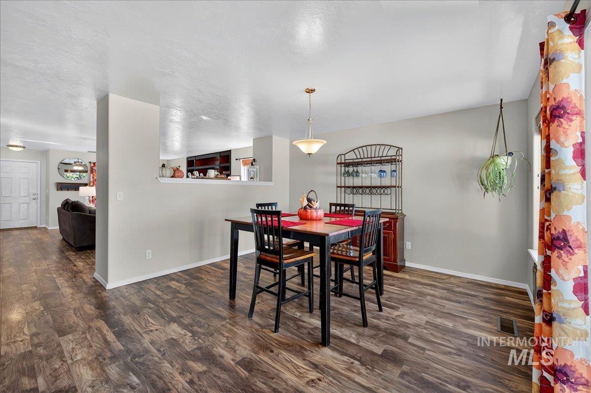 6287 Silver Elm Way Property Photo 10