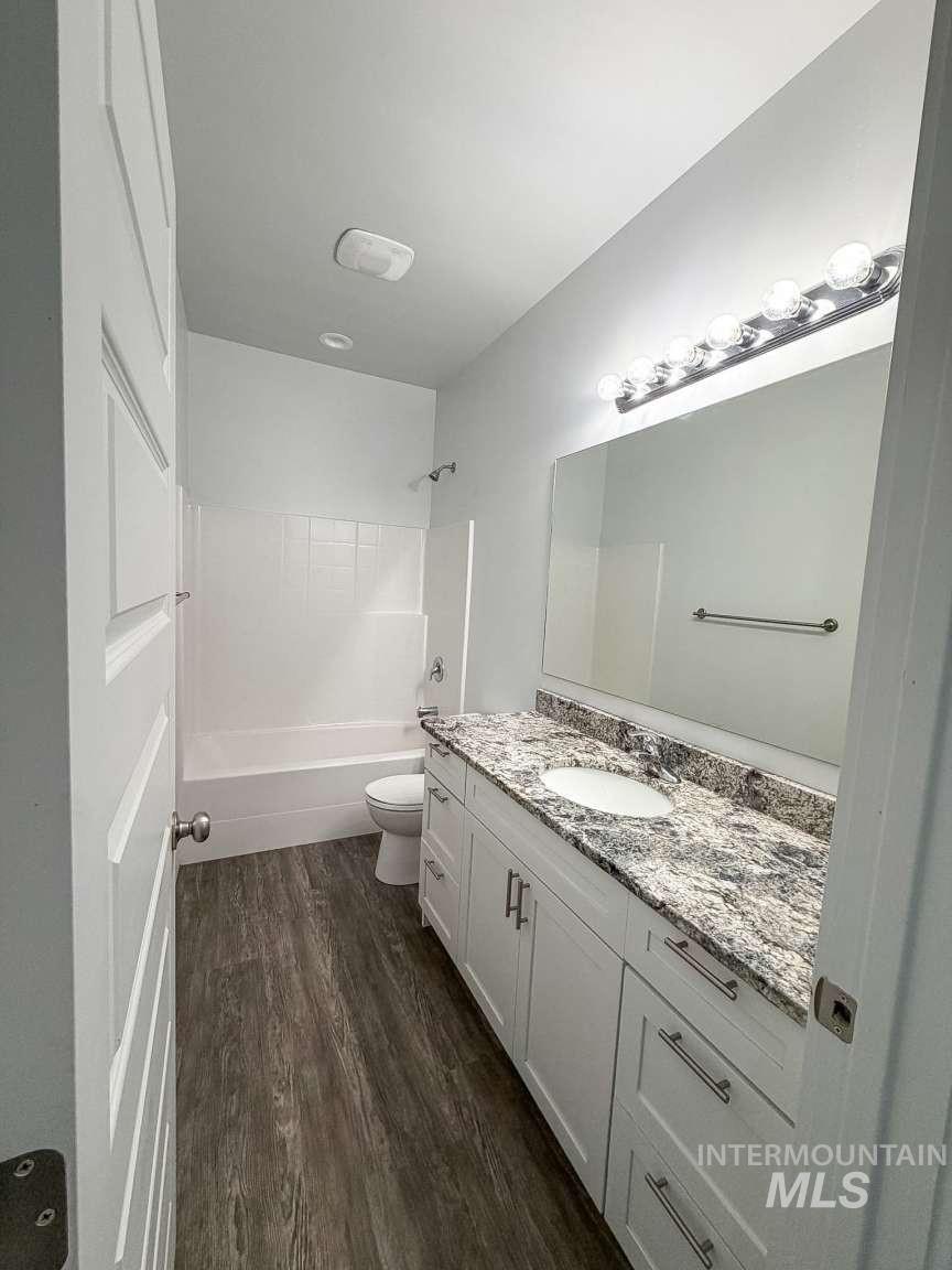 2085 E 900 S Property Photo 17