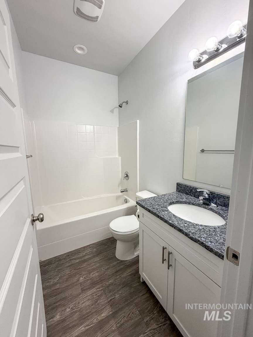 2085 E 900 S Property Photo 23