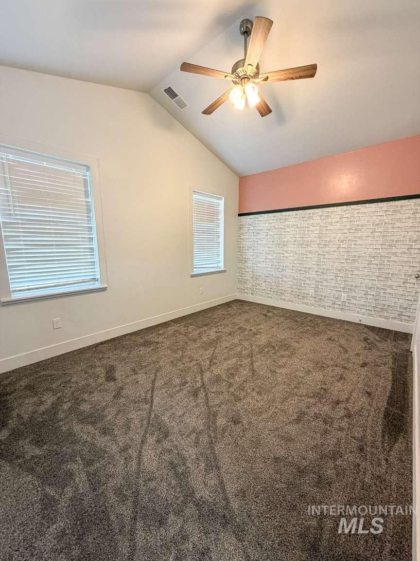 2085 E 900 S Property Photo 24