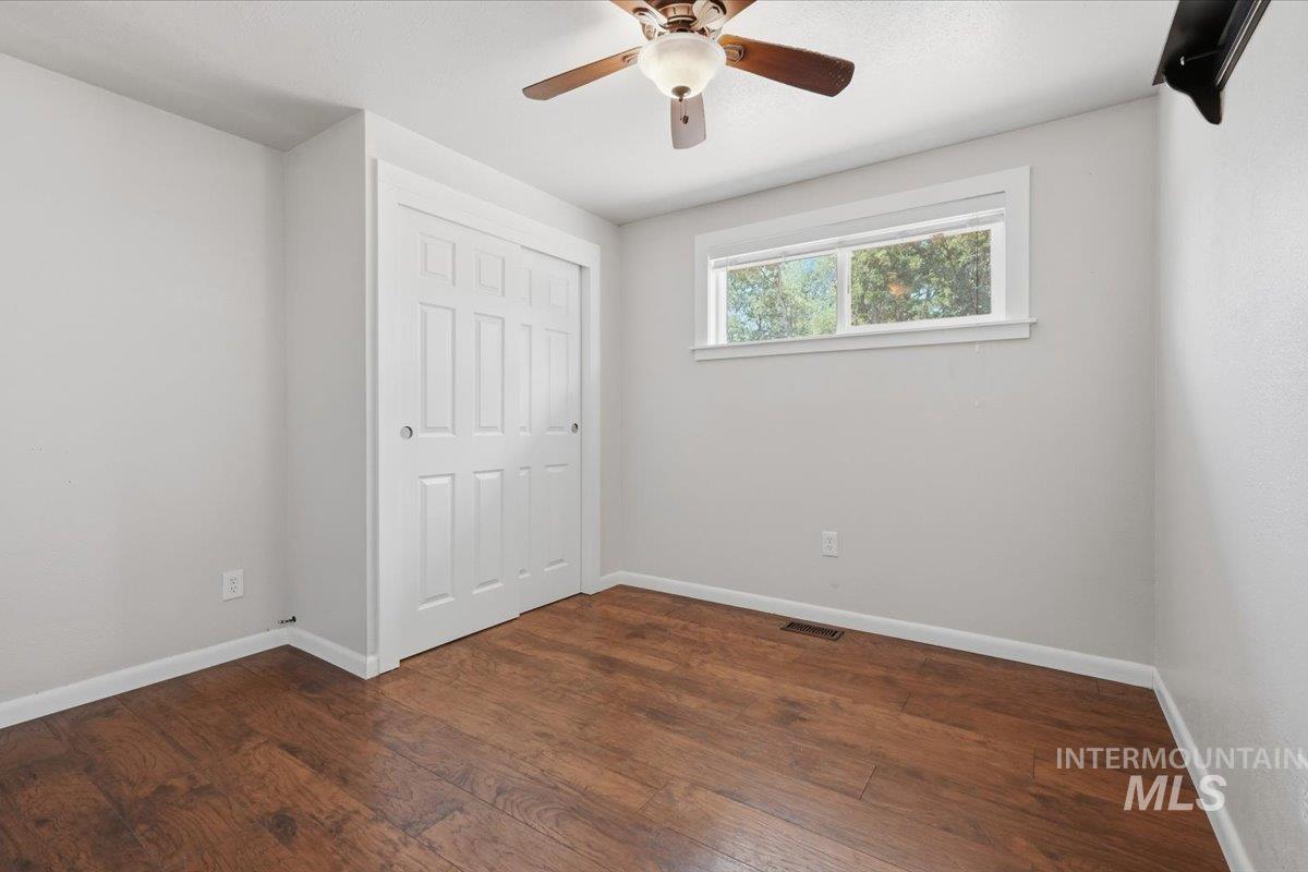 1360 W Targee St Property Photo 15