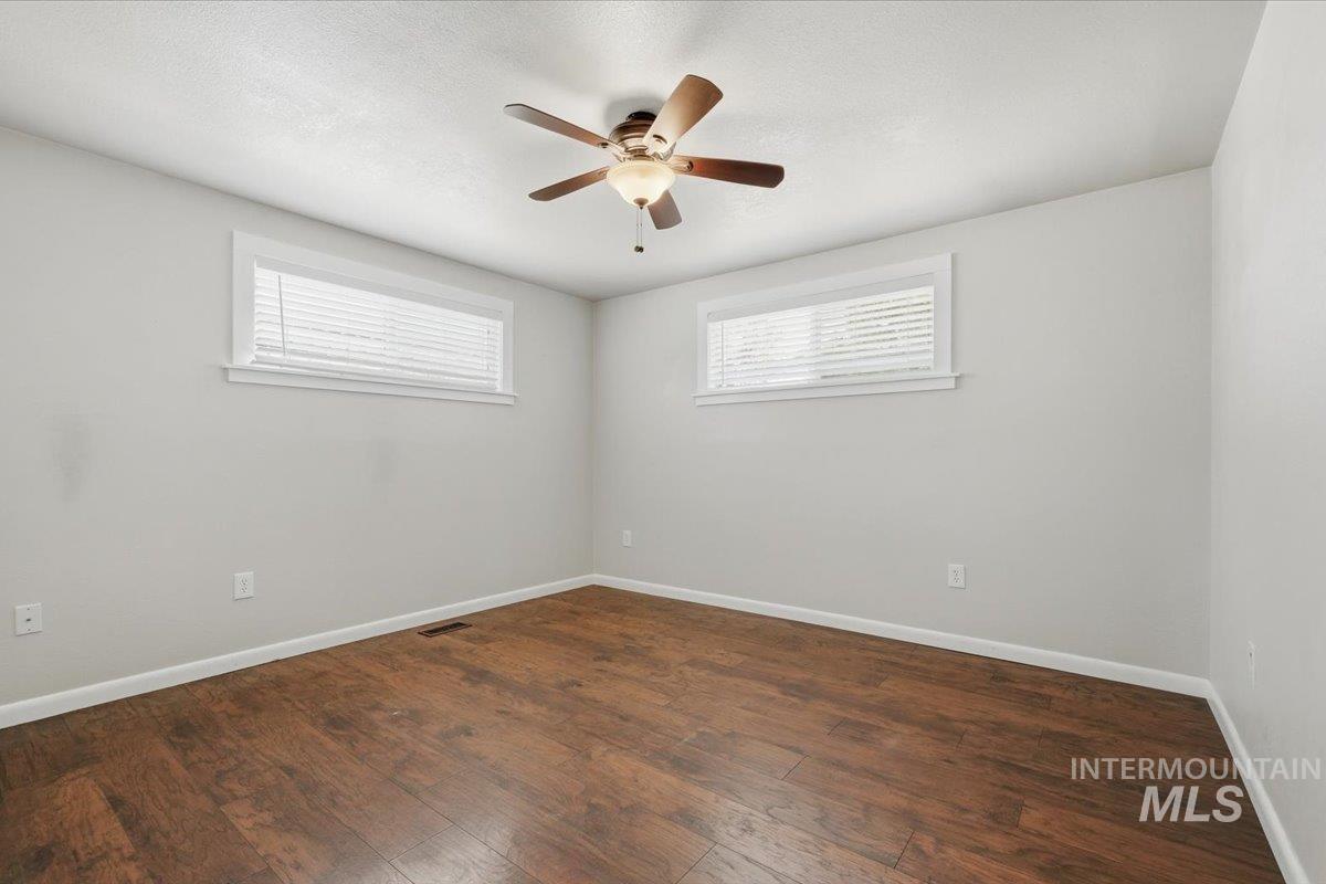 1360 W Targee St Property Photo 19