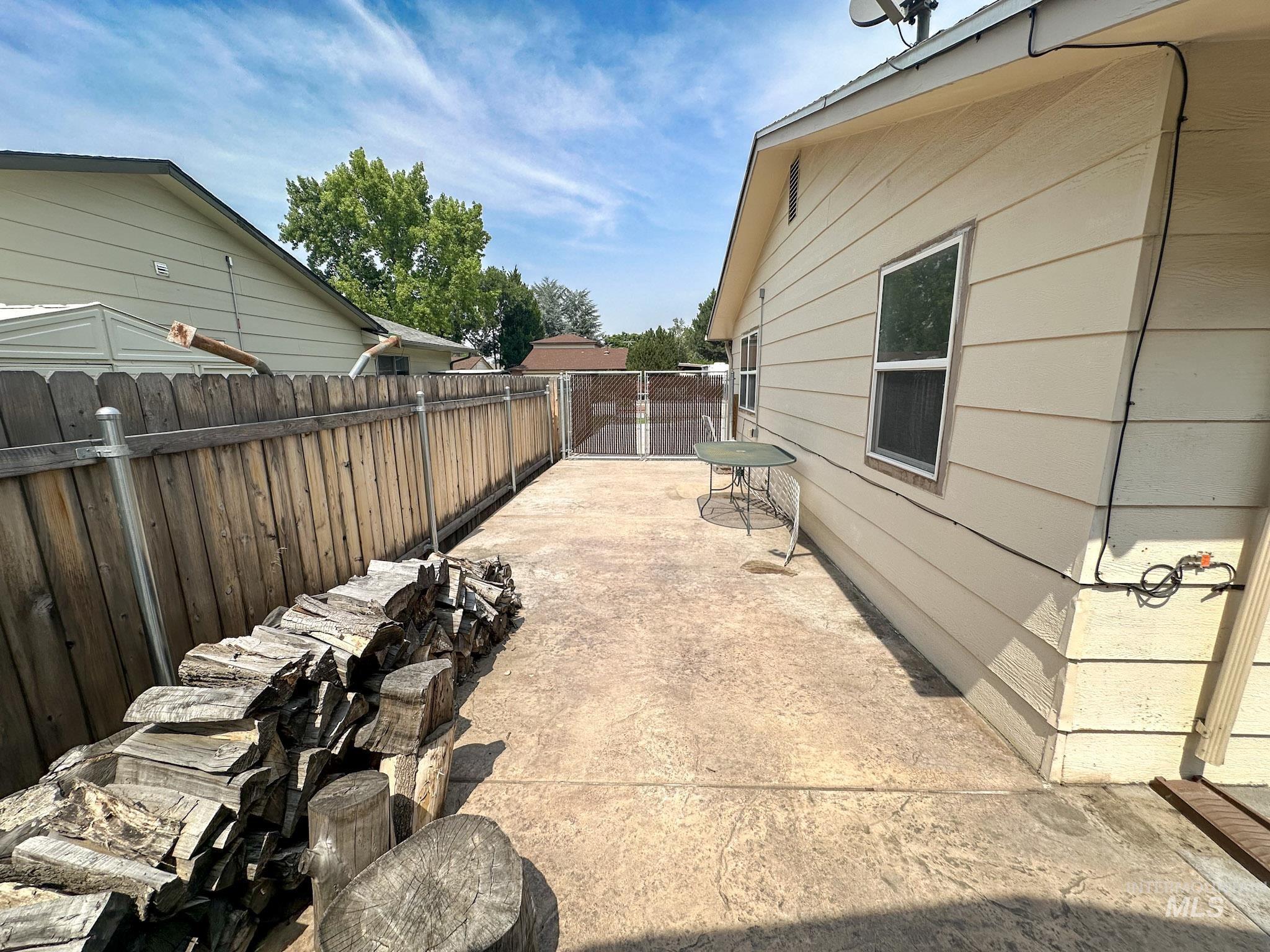 3492 N Frontier Property Photo 30