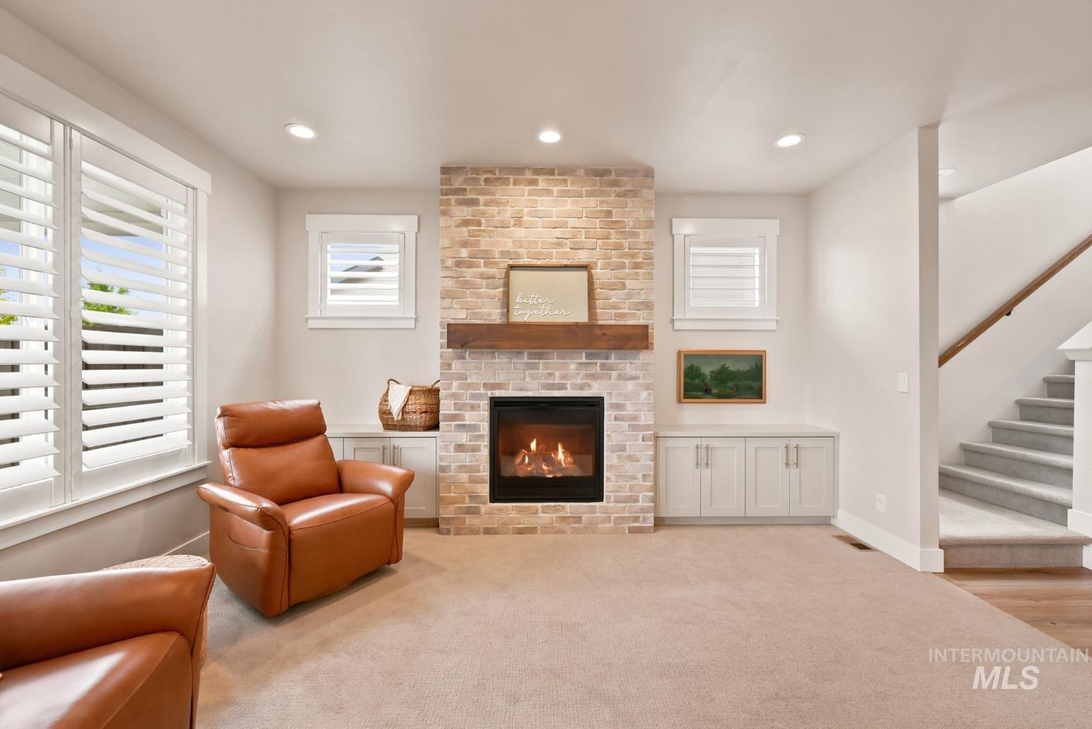 6933 S Zenith Property Photo 5