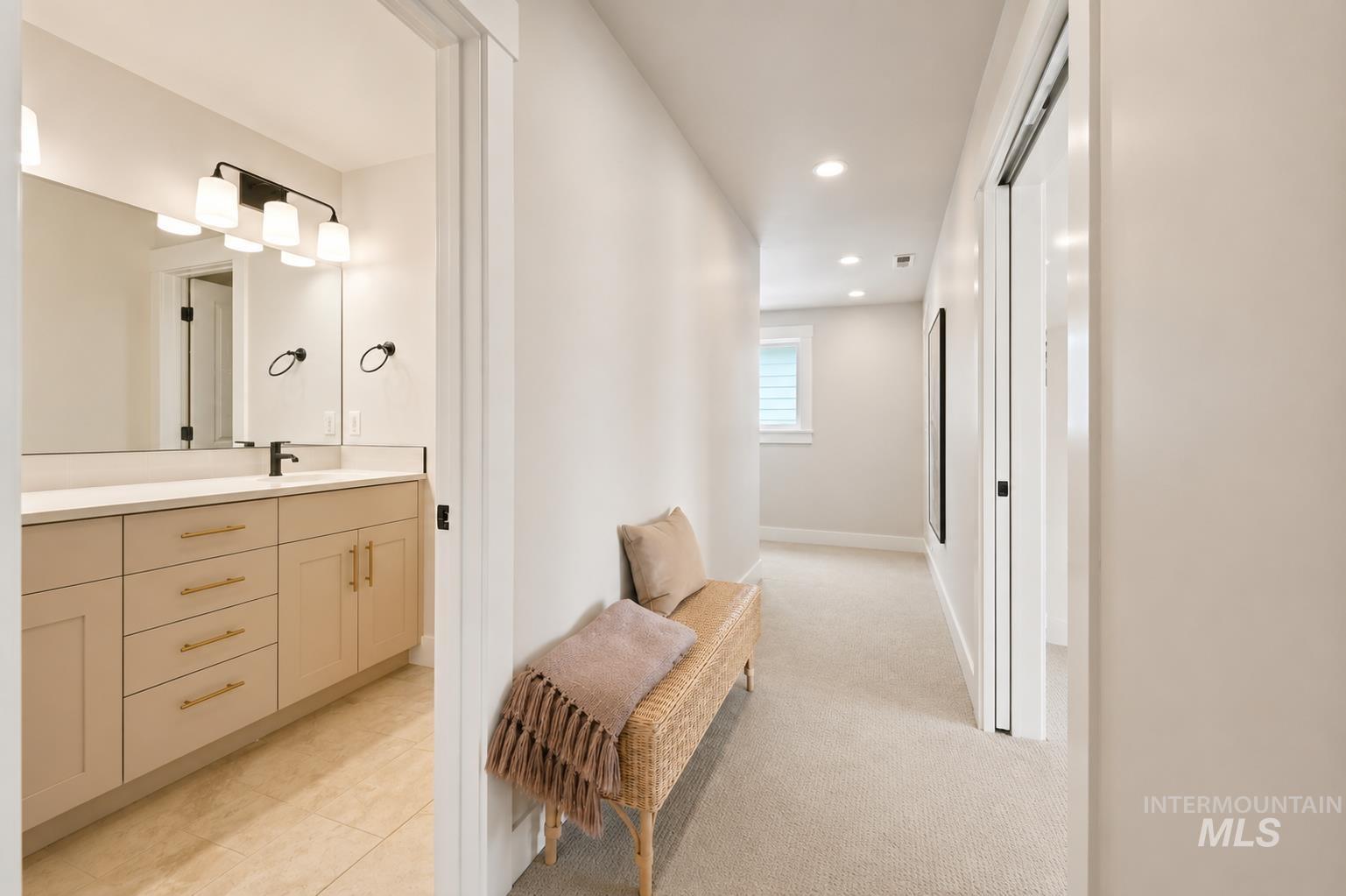 6933 S Zenith Property Photo 25