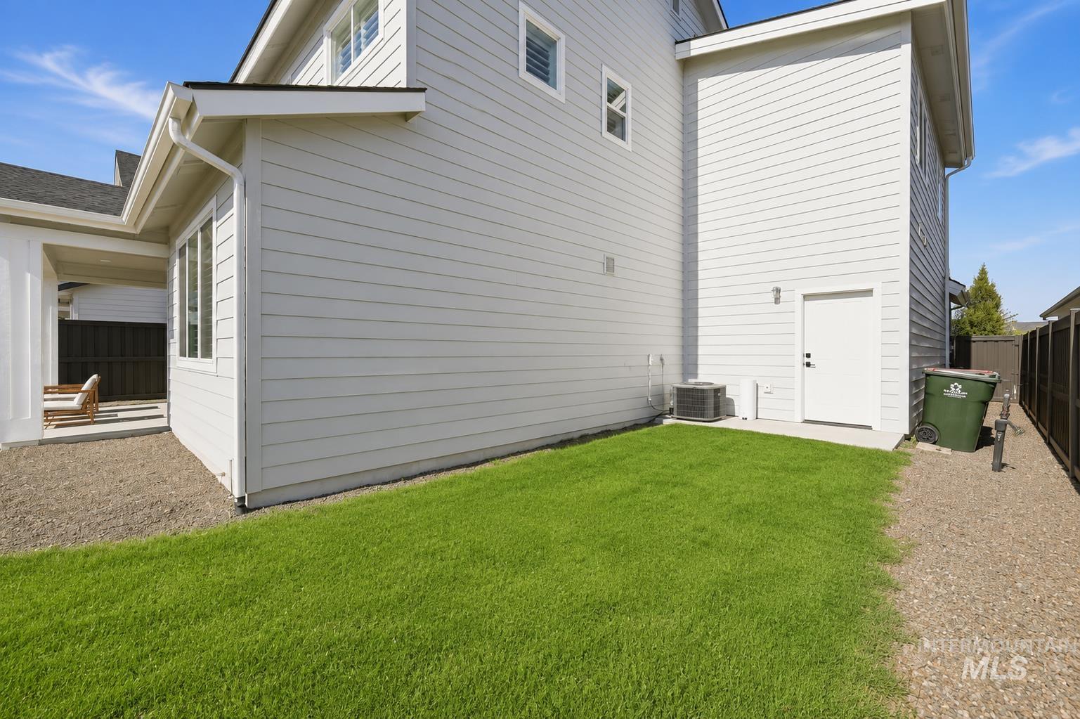 6933 S Zenith Property Photo 30