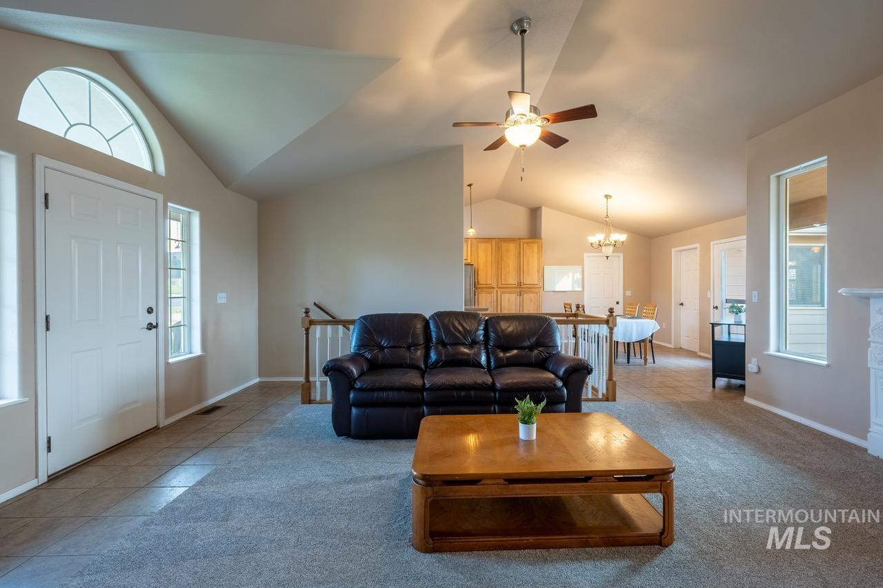 364 Pintail Ln Property Photo 4
