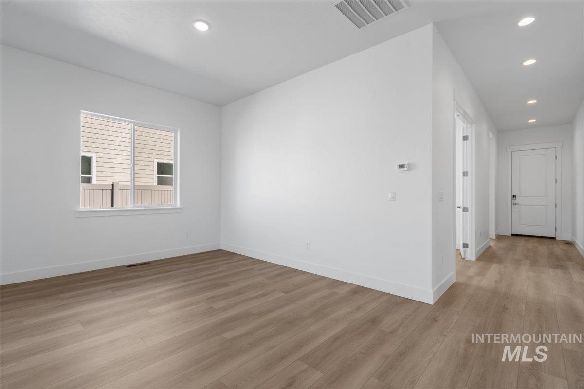 3611 S Anise Ave Property Photo 12