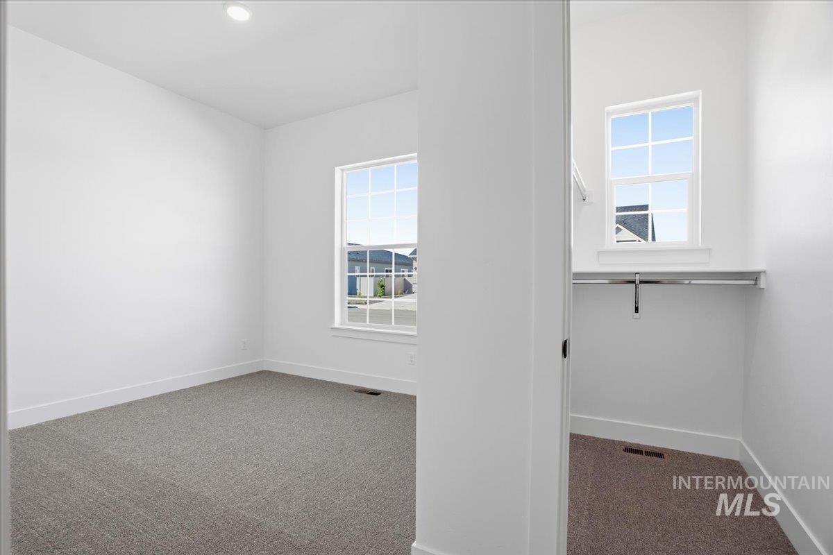 3779 S Anise Ave Property Photo 19