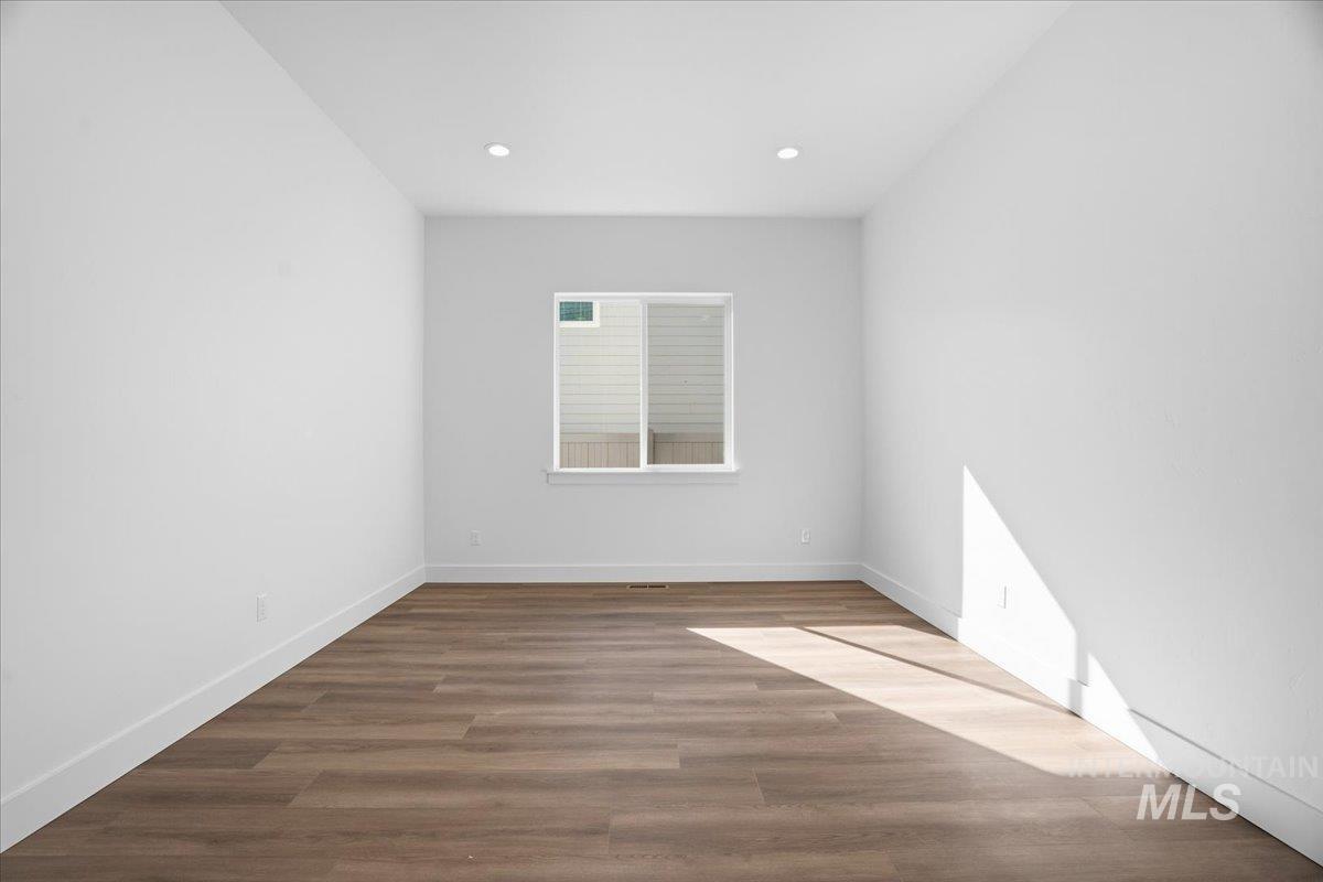 3779 S Anise Ave Property Photo 22