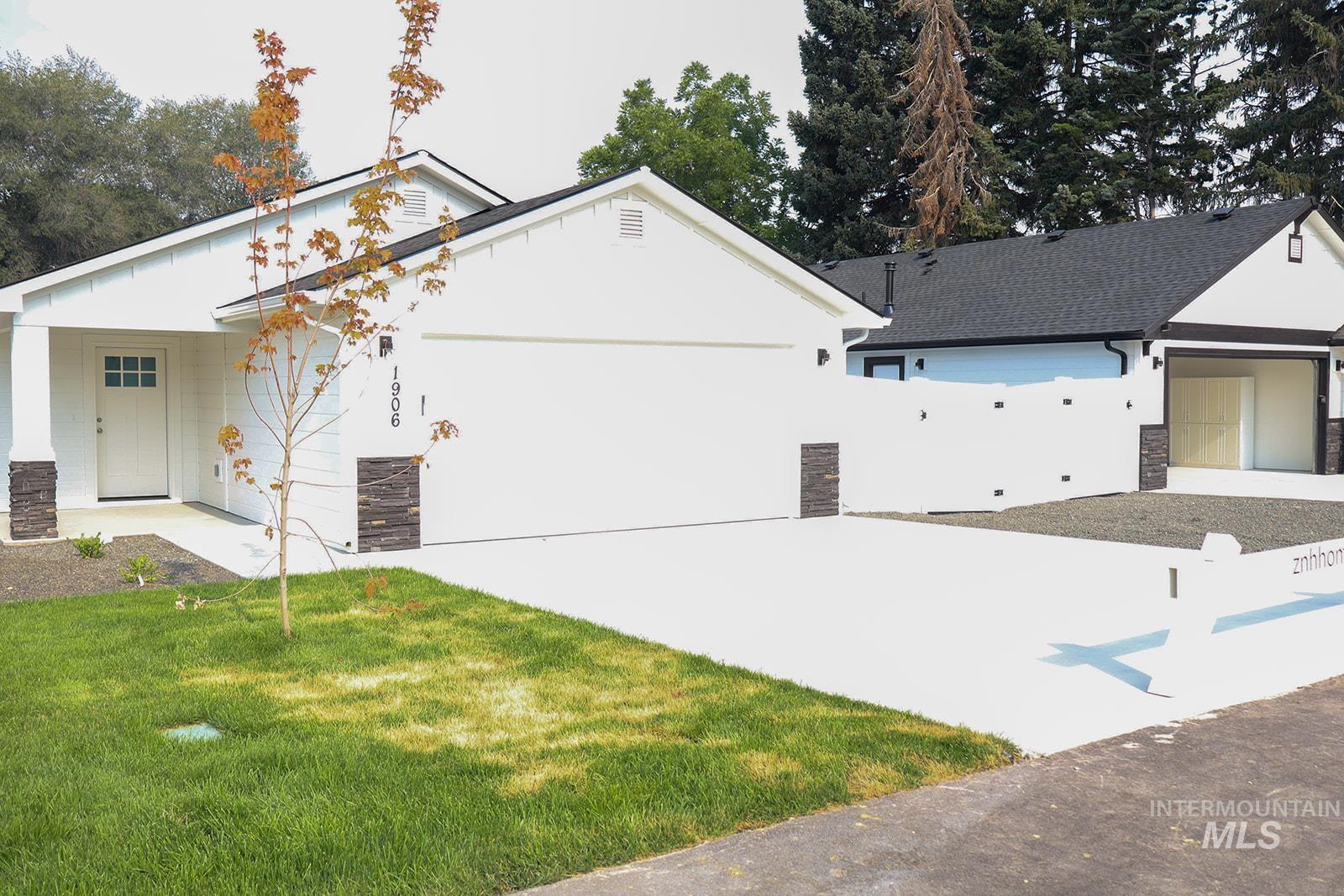 1906 Oregon Lane Property Photo 23