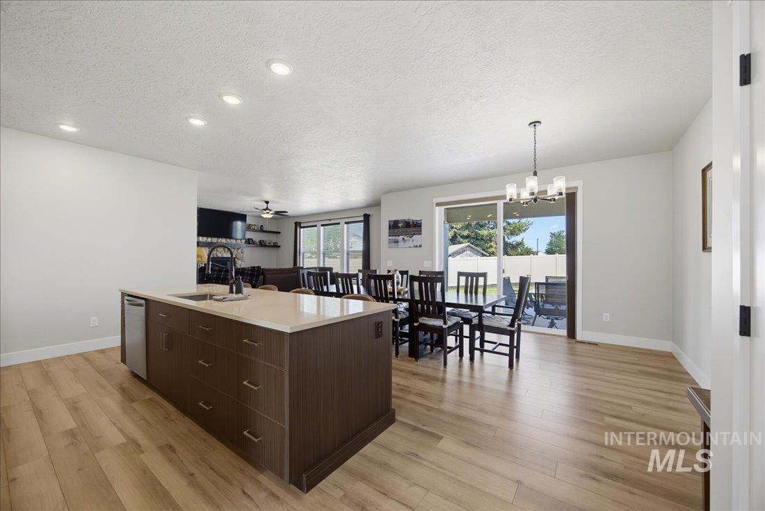 6049 S Catria Pl Property Photo 8