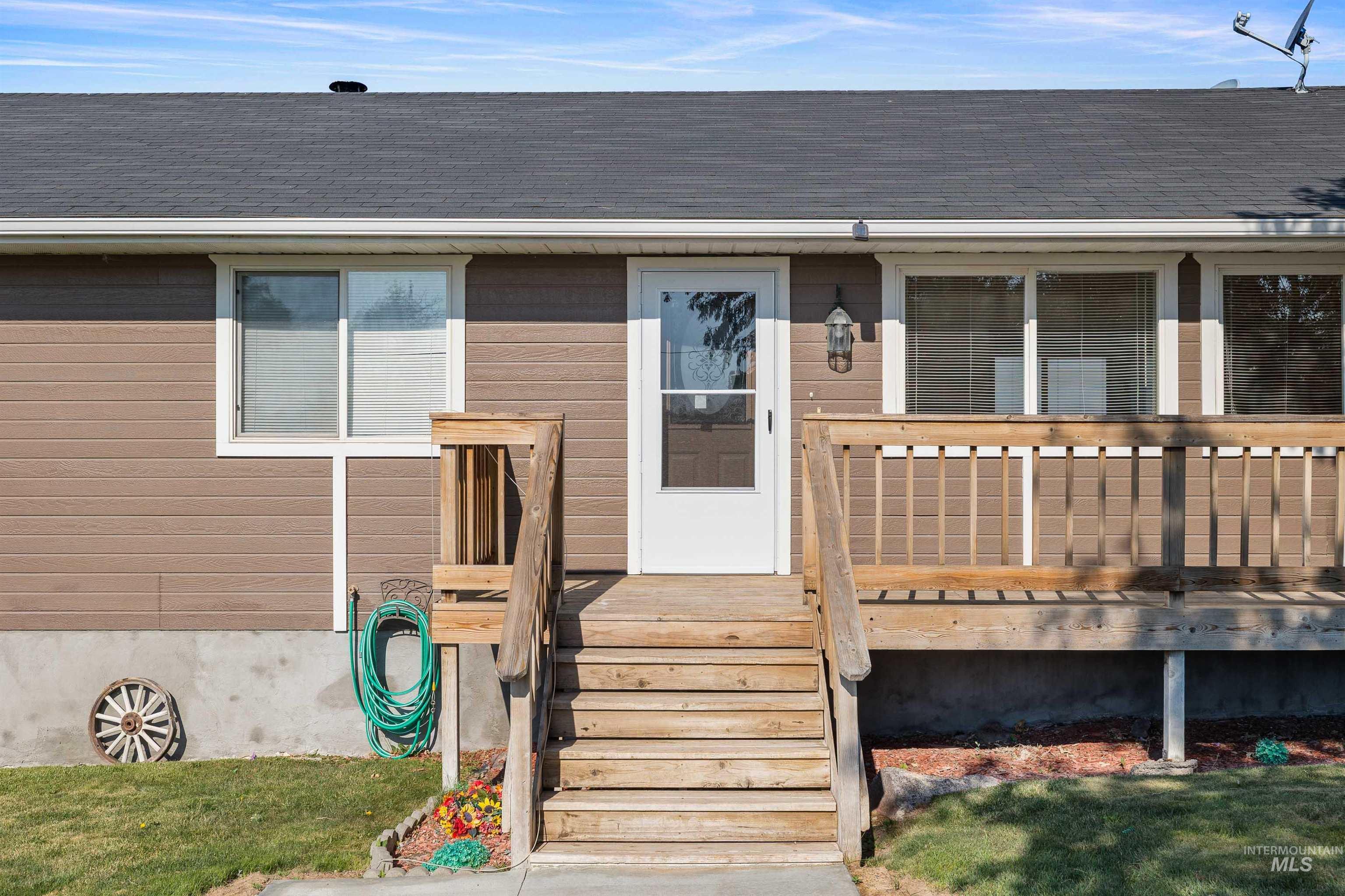 4277 N 1400 E Property Photo 2