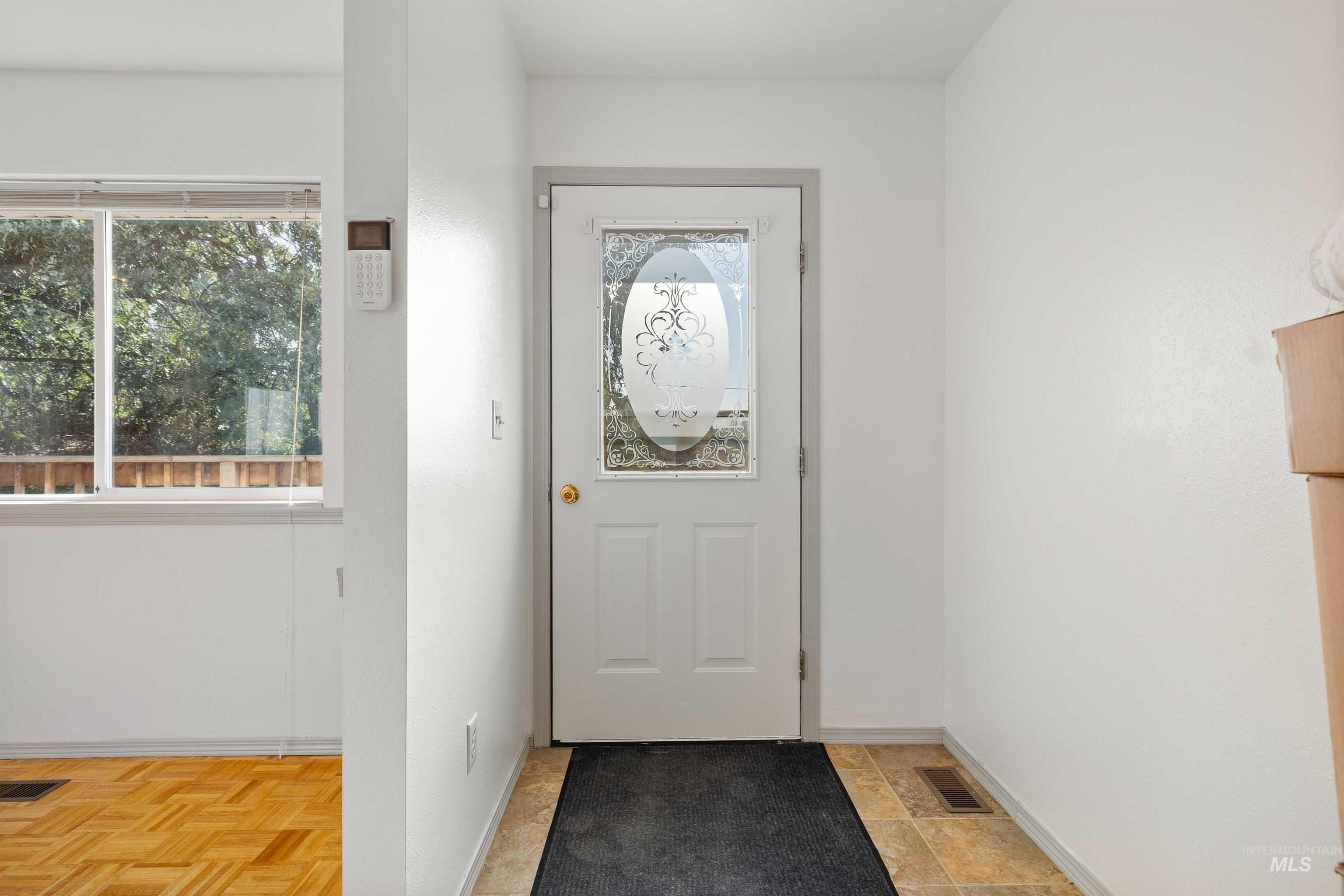 4277 N 1400 E Property Photo 6