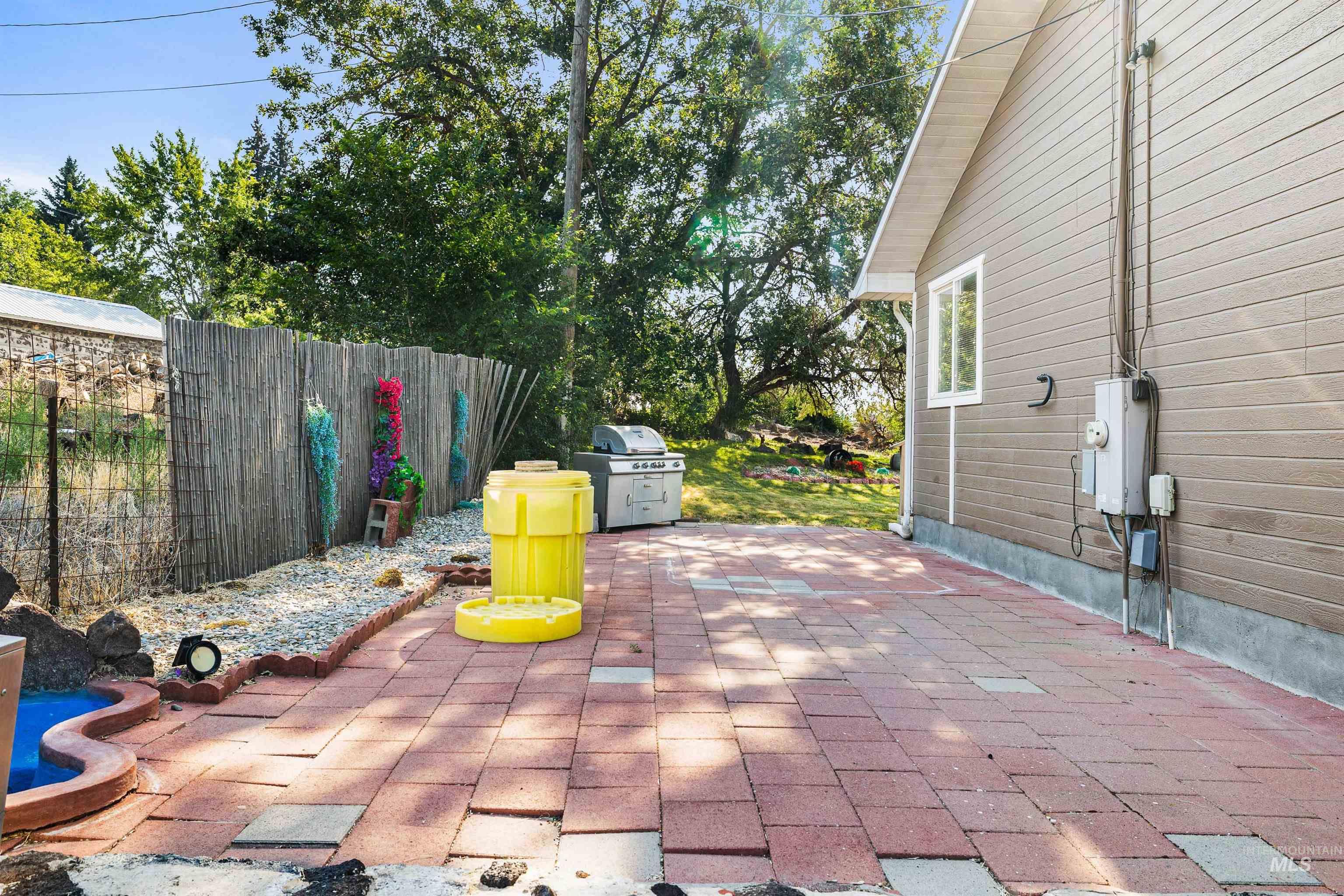 4277 N 1400 E Property Photo 27