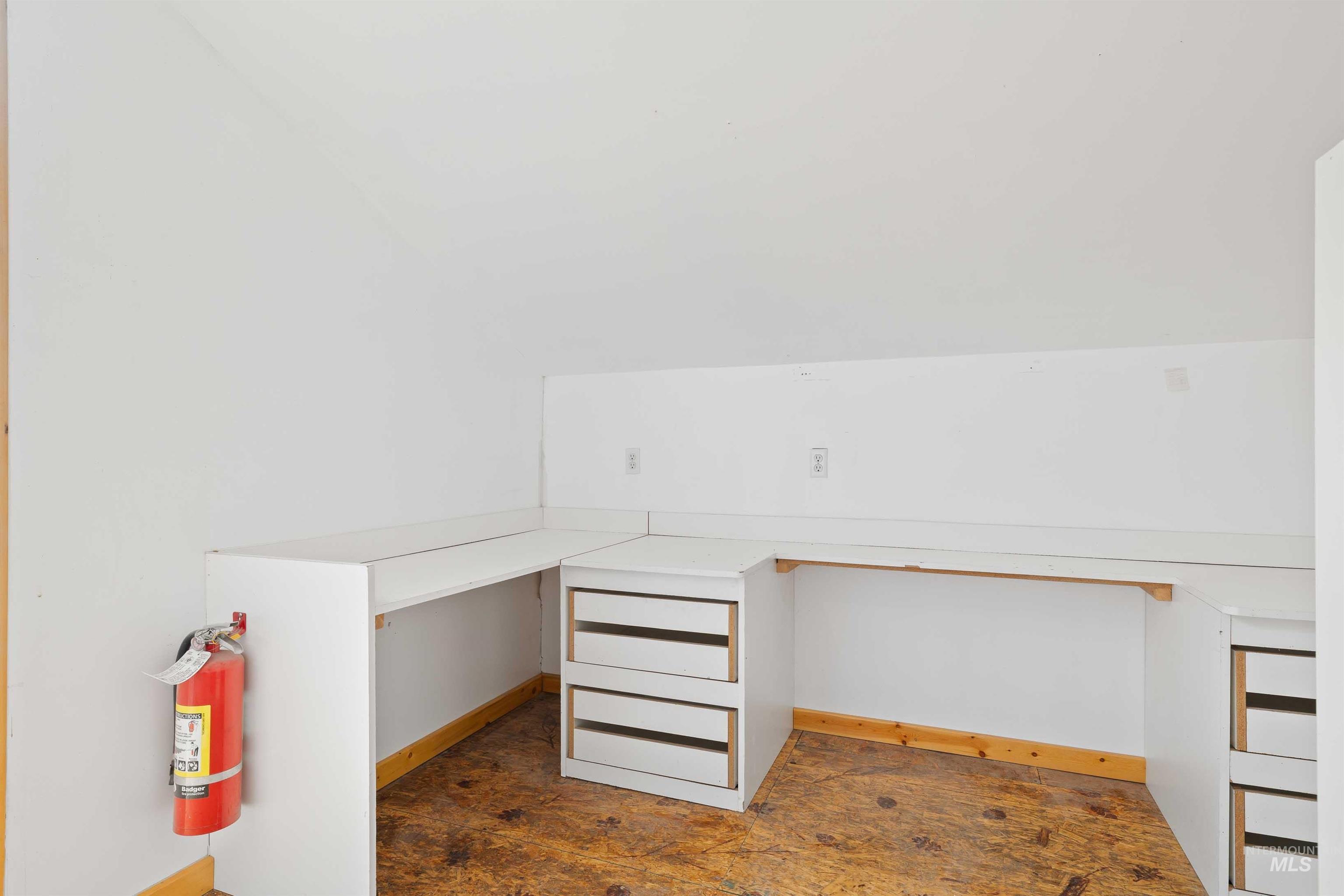 4277 N 1400 E Property Photo 30