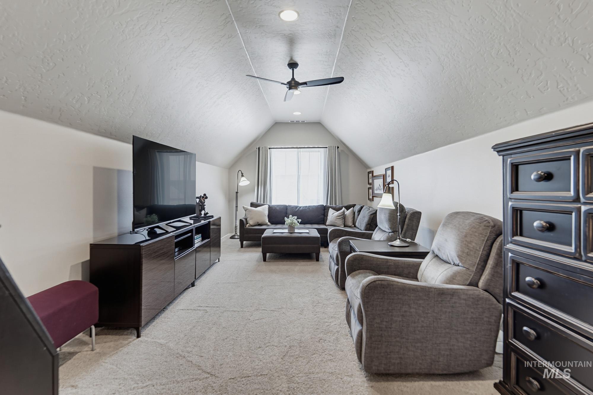 18423 Hush Creek Way Property Photo 28