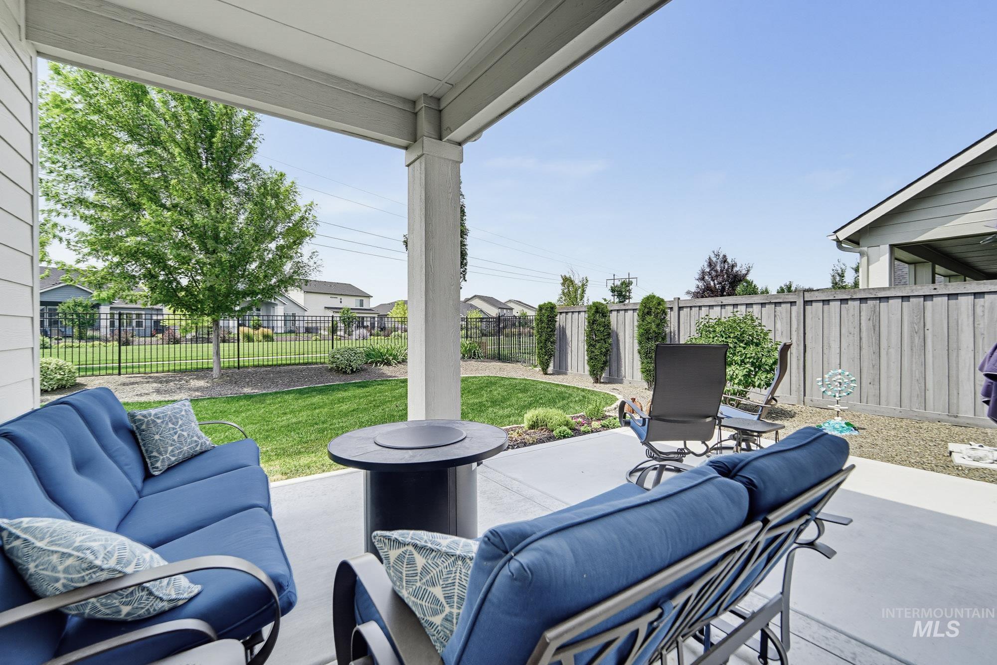 18423 Hush Creek Way Property Photo 32