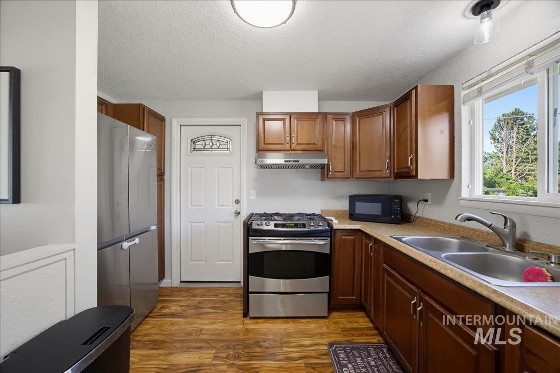 2812 N Cole Rd Property Photo 13