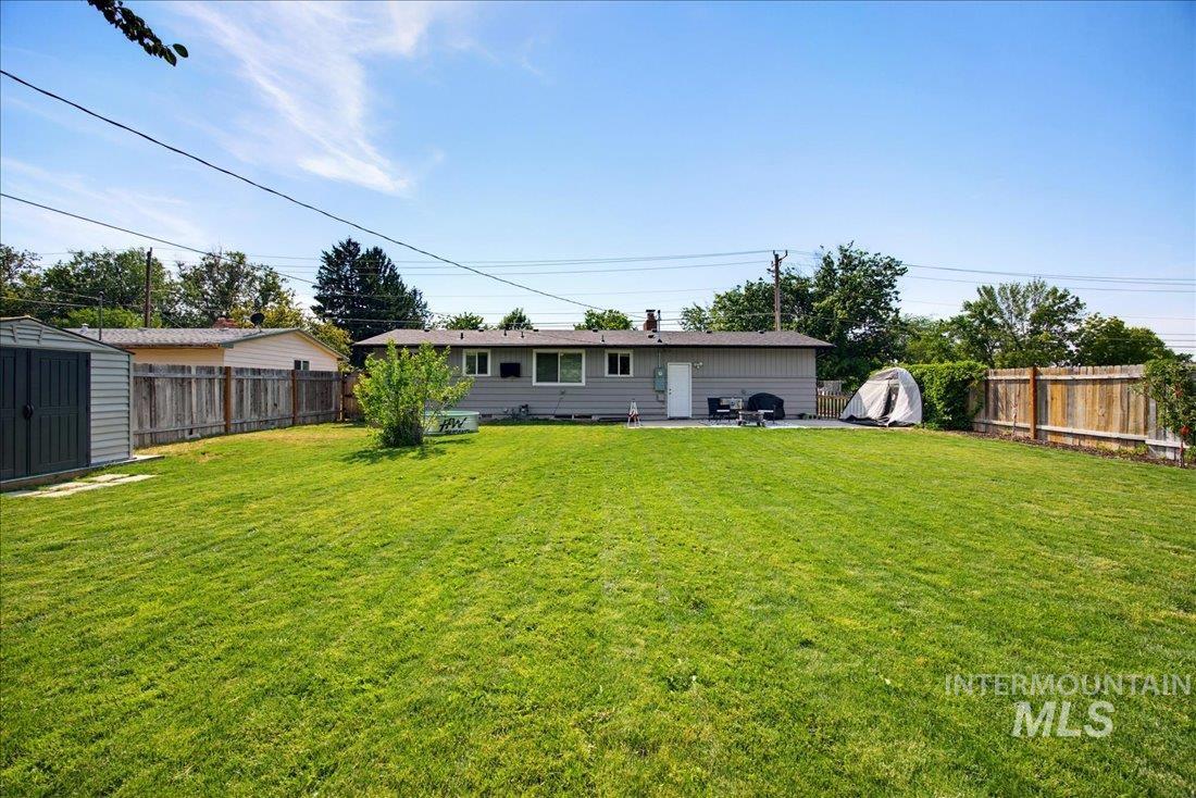 2812 N Cole Rd Property Photo 29