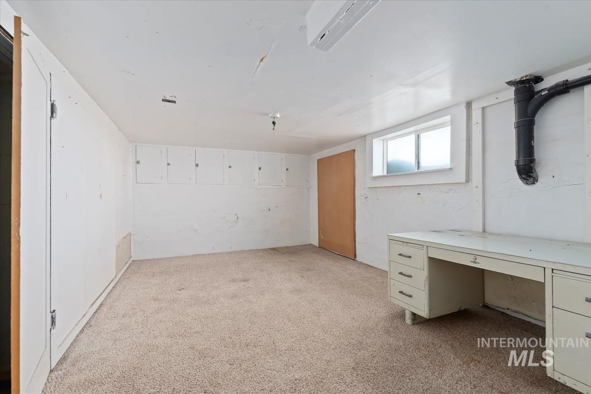 18256 Homedale Rd Property Photo 20