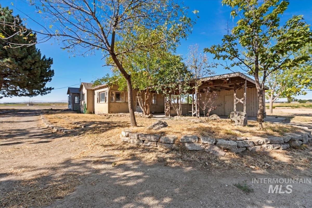 18256 Homedale Rd Property Photo 21