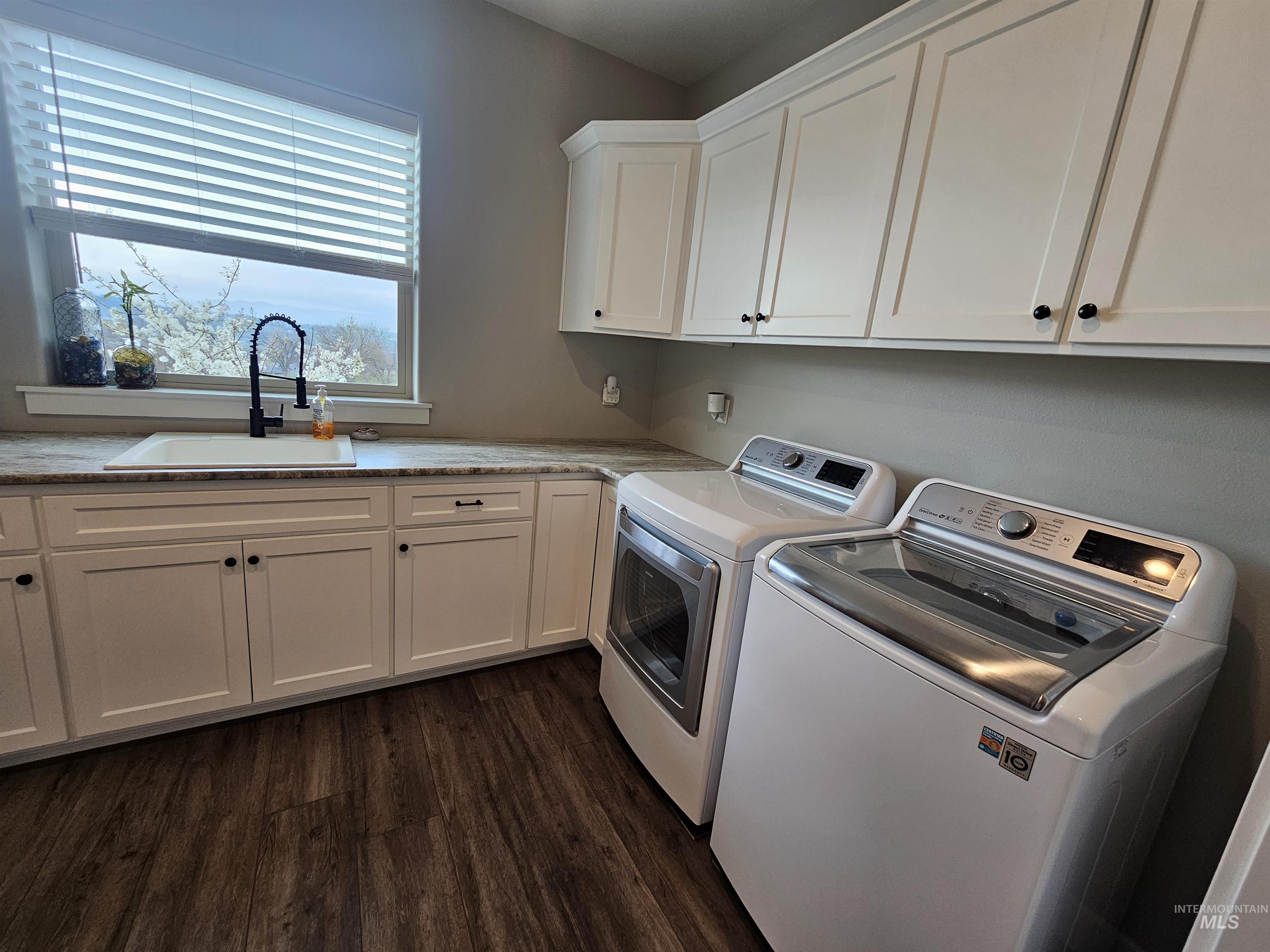 3983 Foothill Dr Property Photo 15
