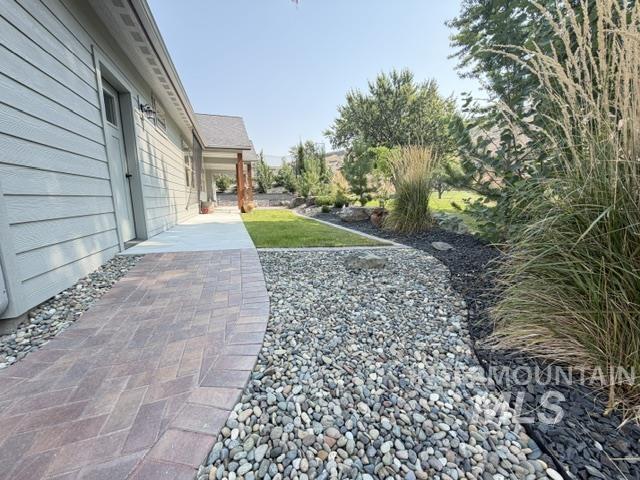 3983 Foothill Dr Property Photo 34