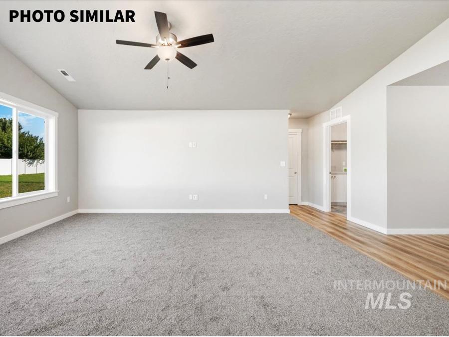 1360 Dawn St. Property Photo 7