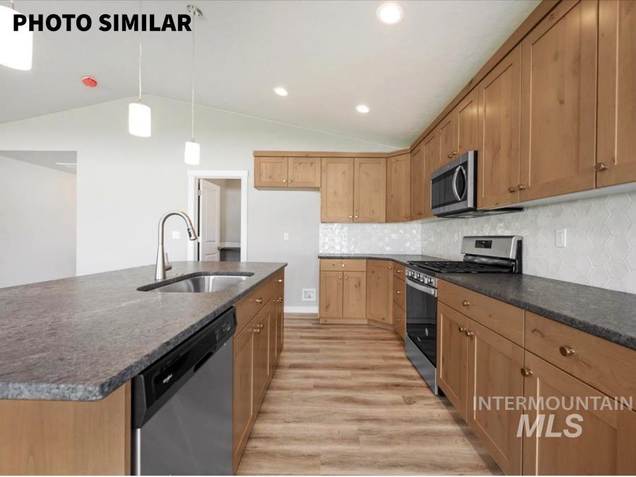 1360 Dawn St. Property Photo 16
