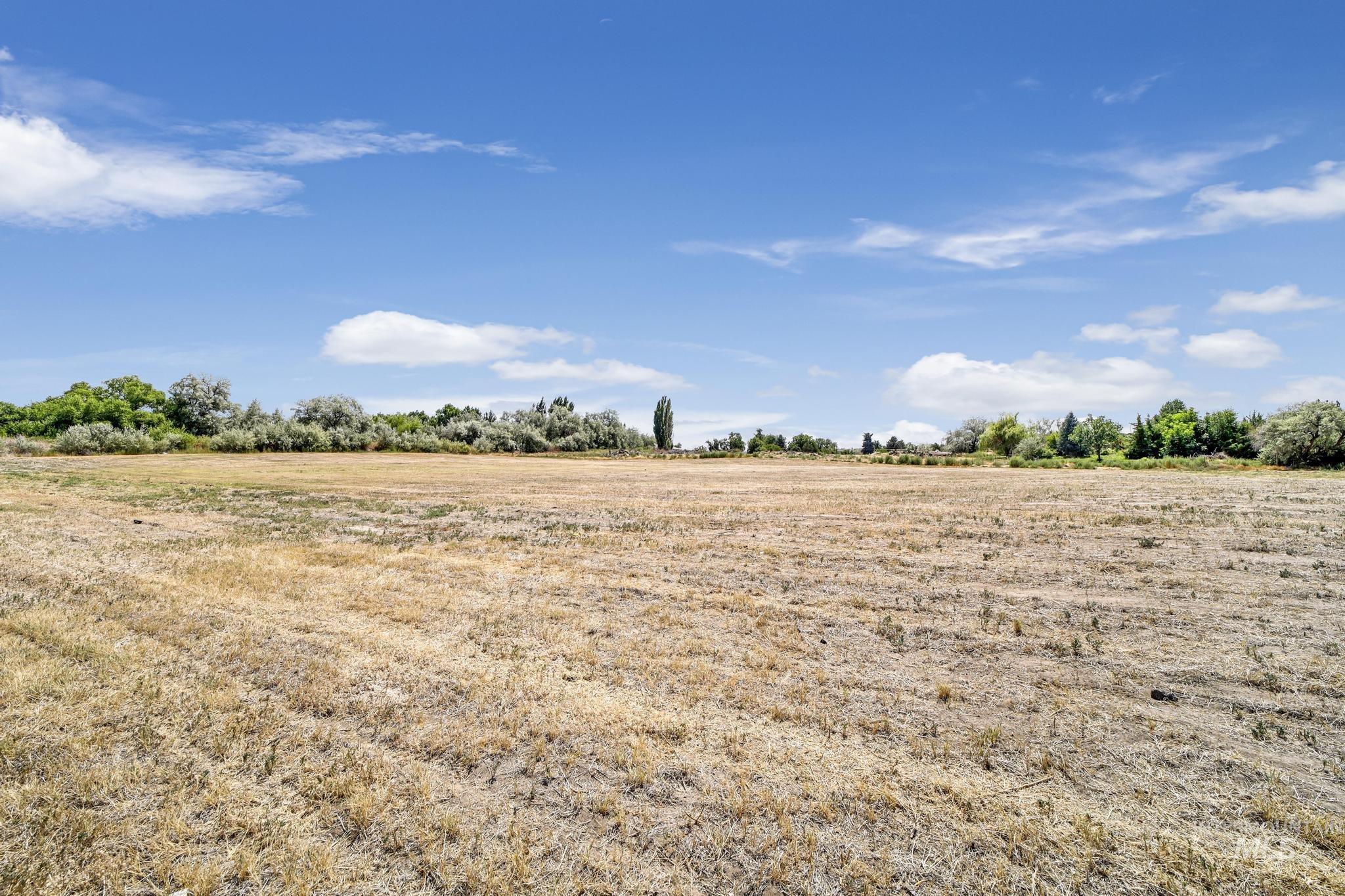 002 Fernandes Acres Property Photo 13