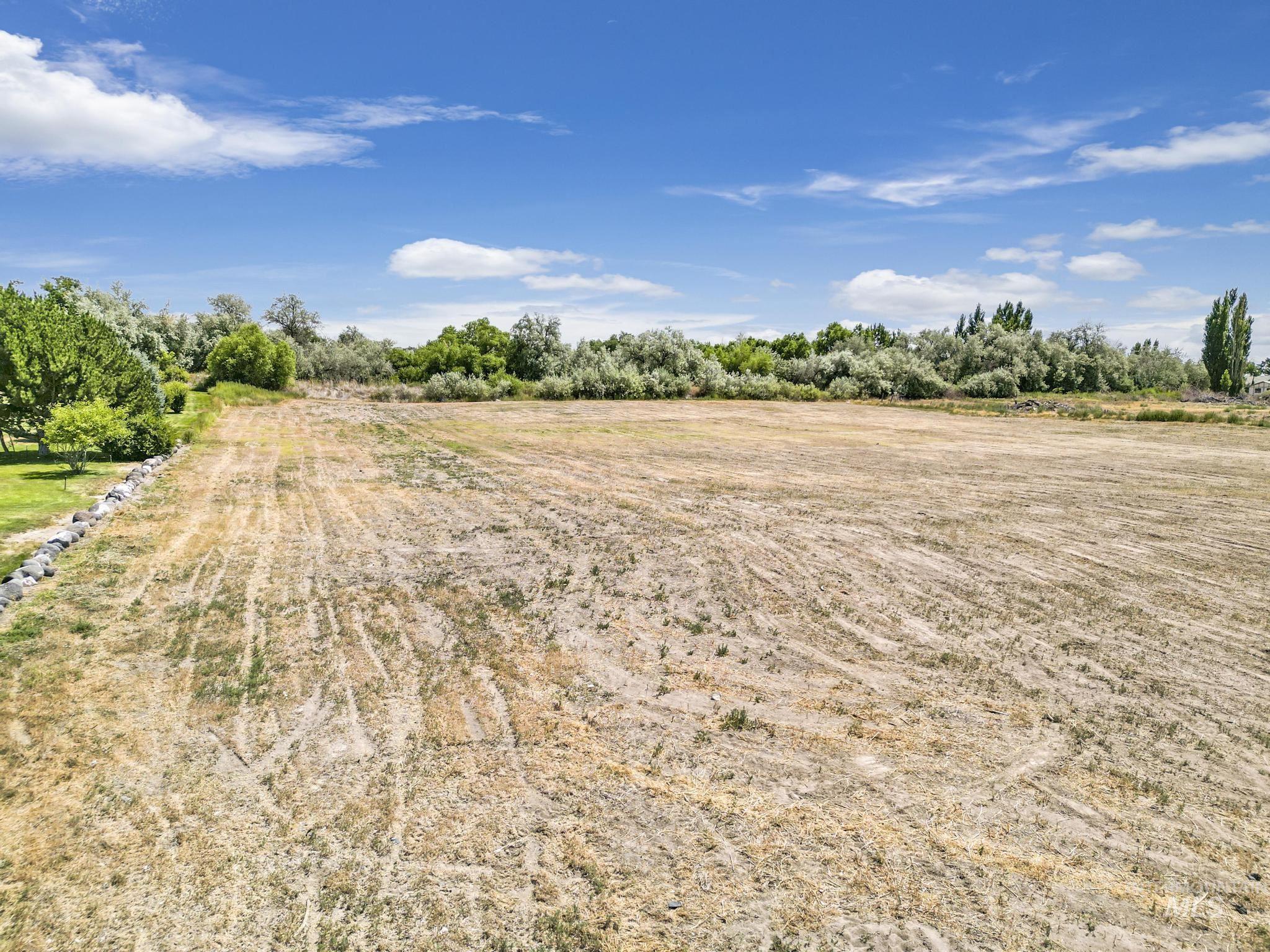 002 Fernandes Acres Property Photo 16