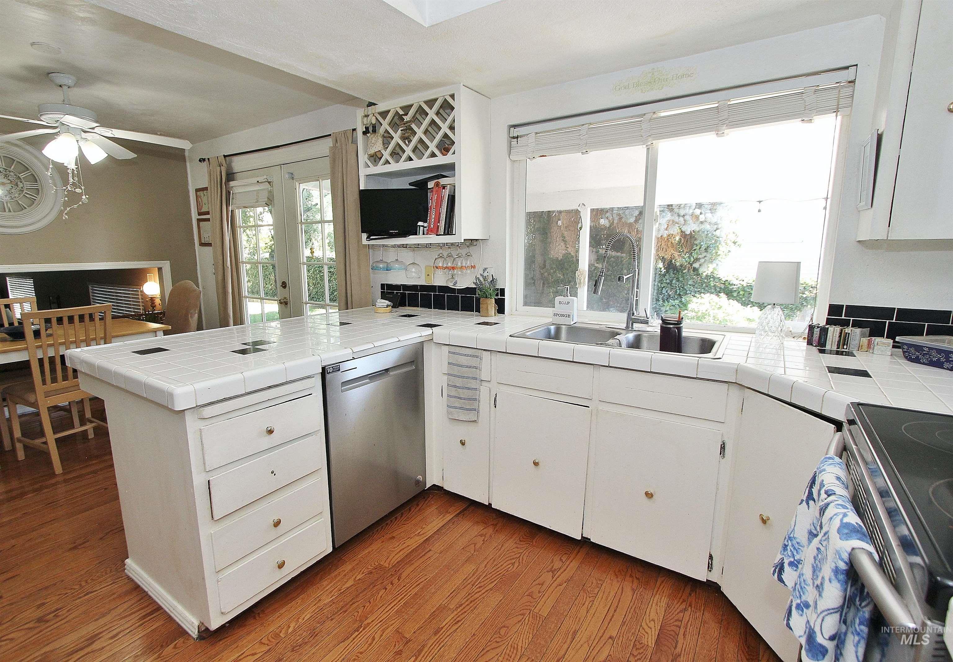 698 N Eagle Hills Way Property Photo 11