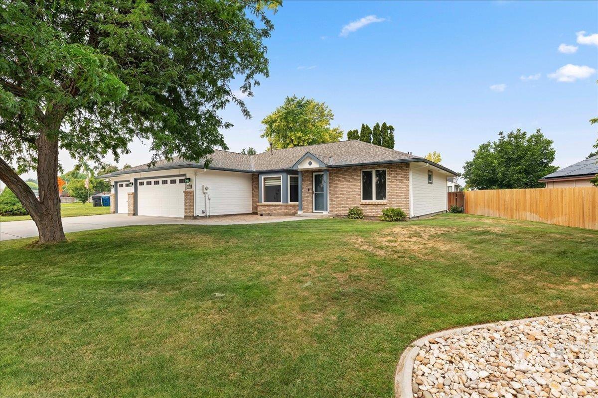 1807 Scorpio Dr. Property Photo 3