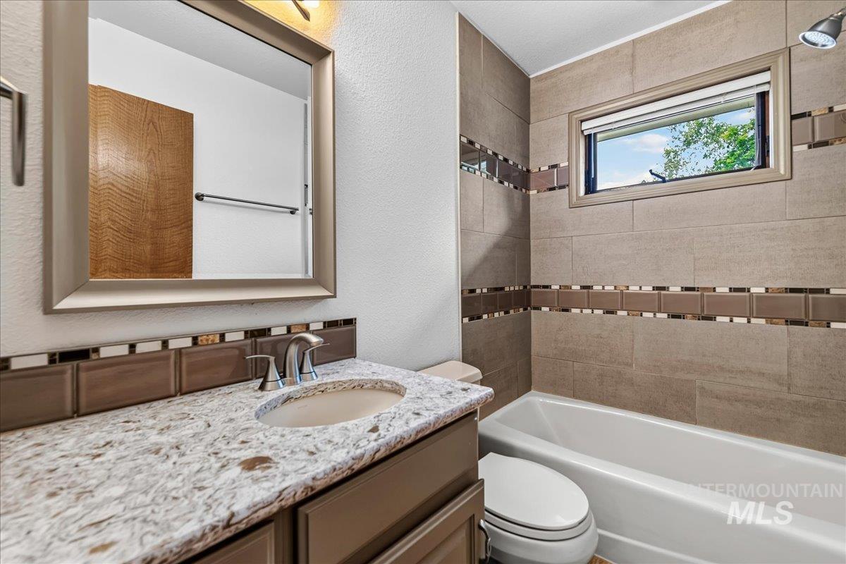 1807 Scorpio Dr. Property Photo 17